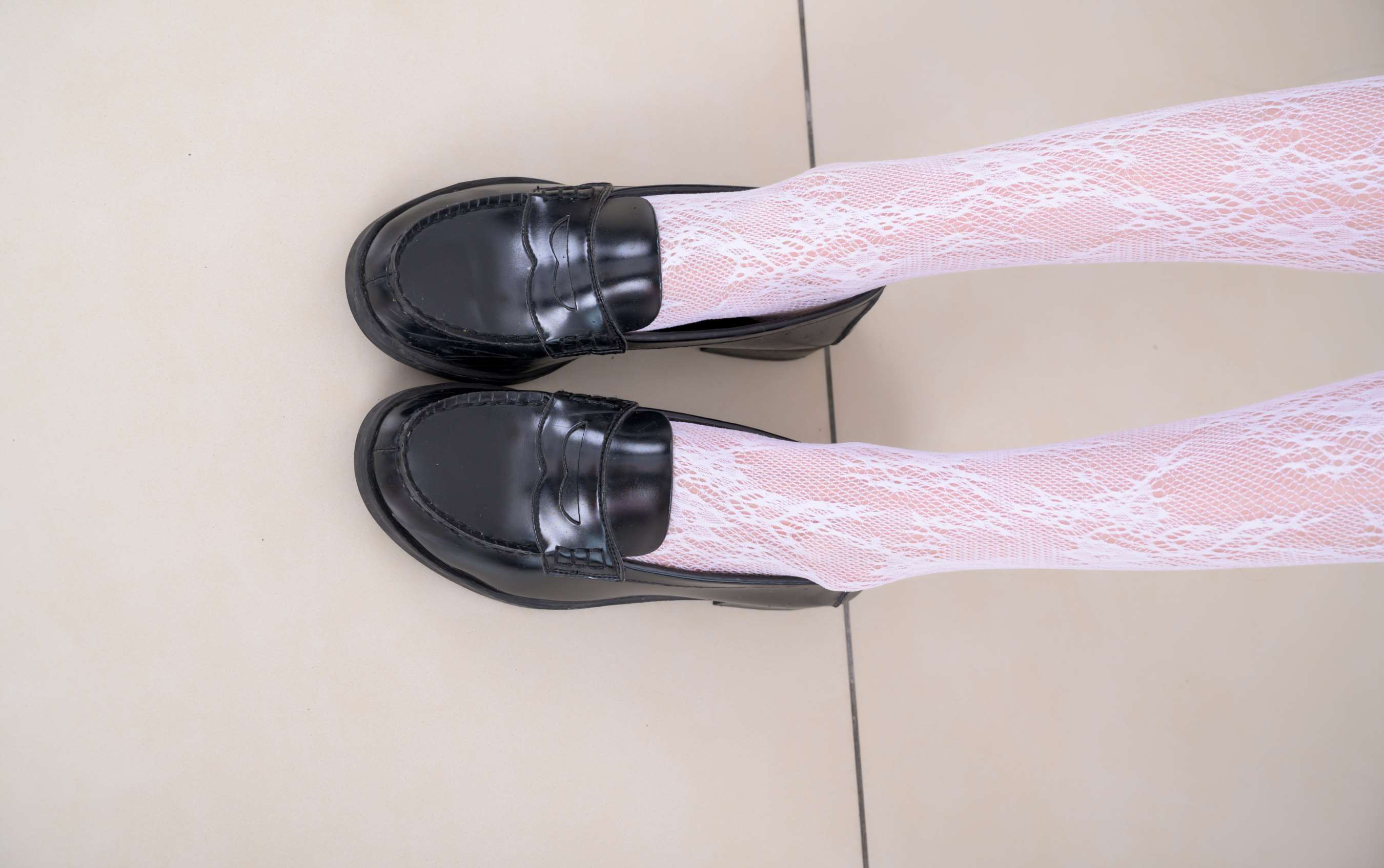 《团团的白色网袜》作品图