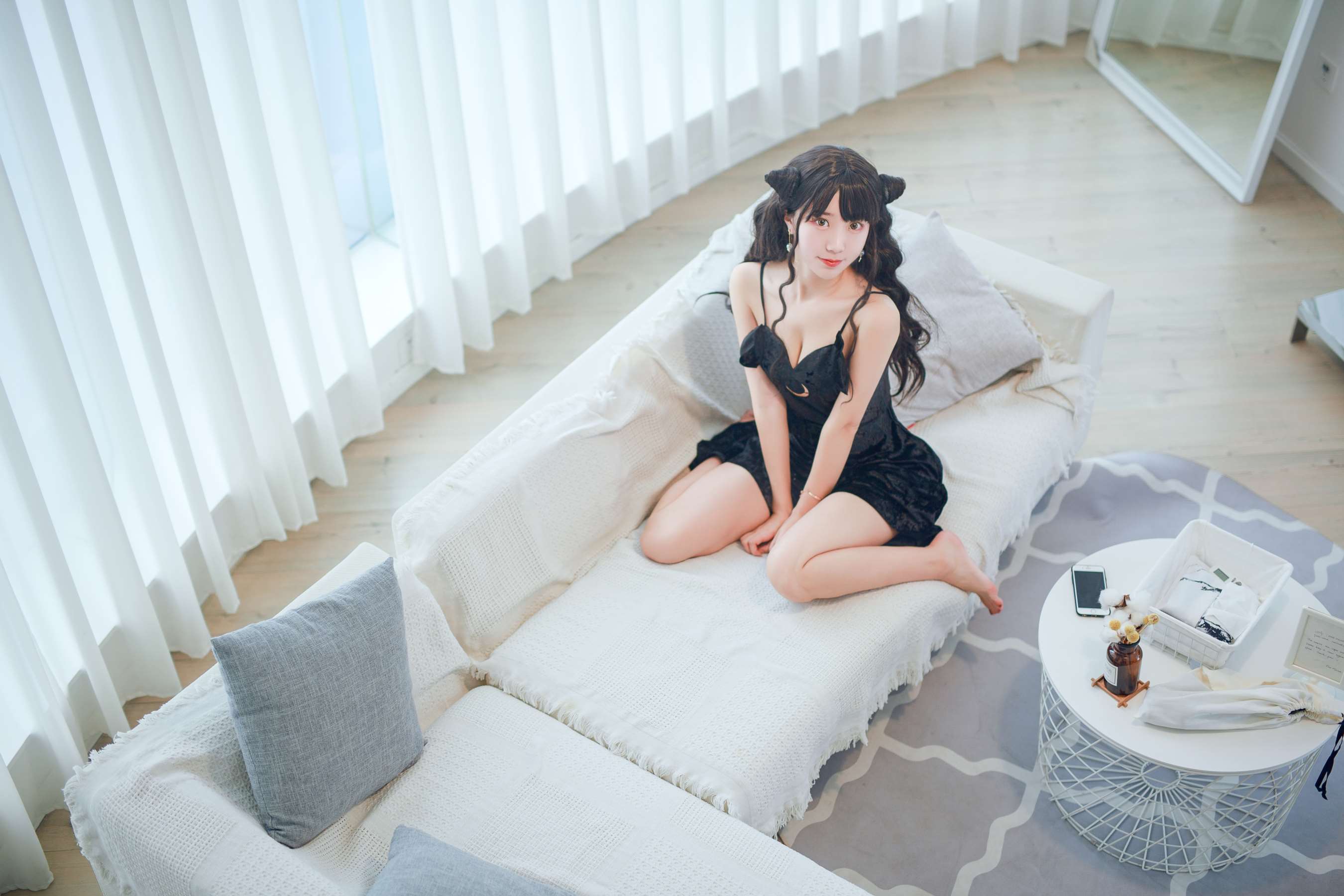 《小恶魔黑裙子》作品图