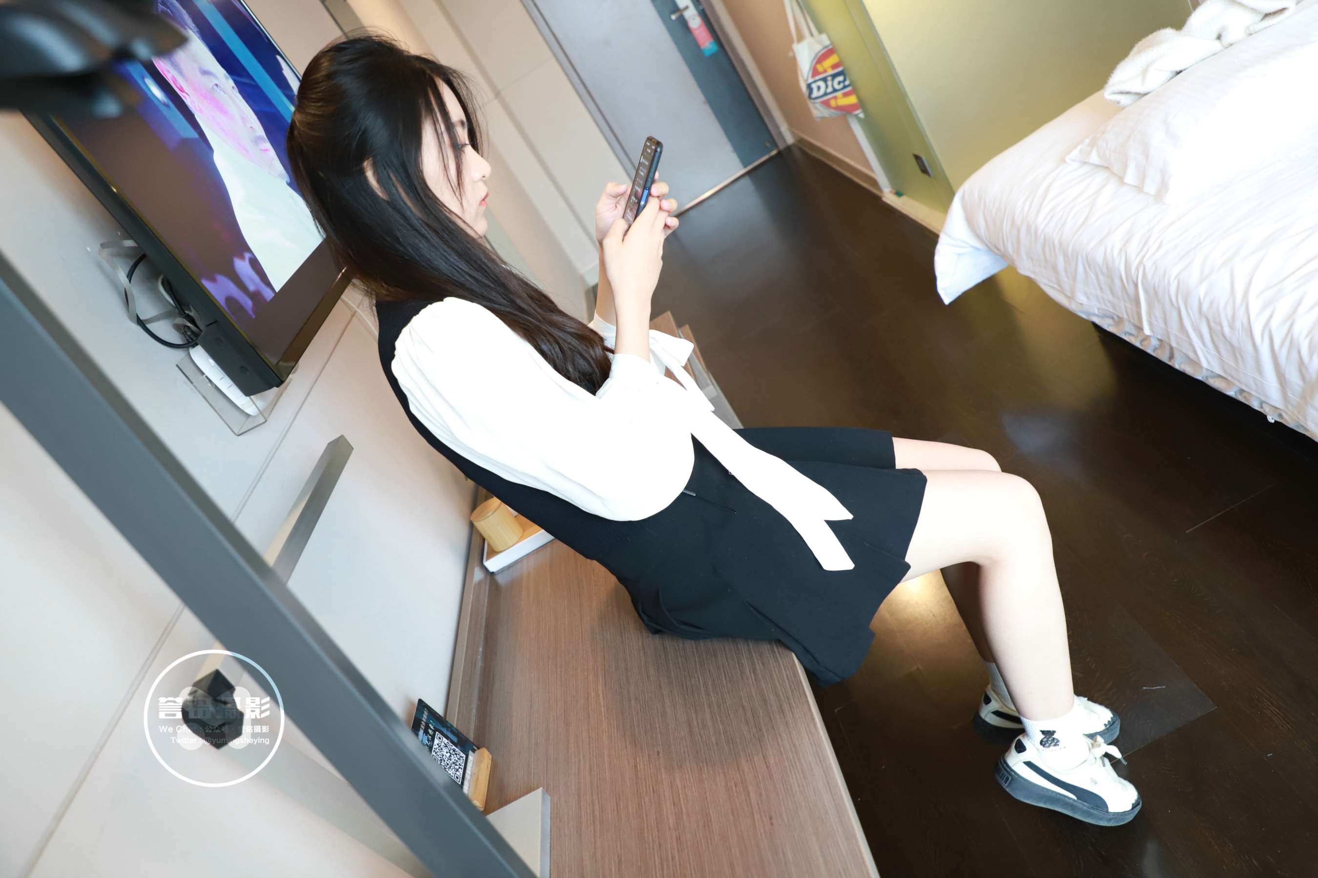 《[寄卖]名誉传媒《黑色连衣裙の棉袜脚》》作品图