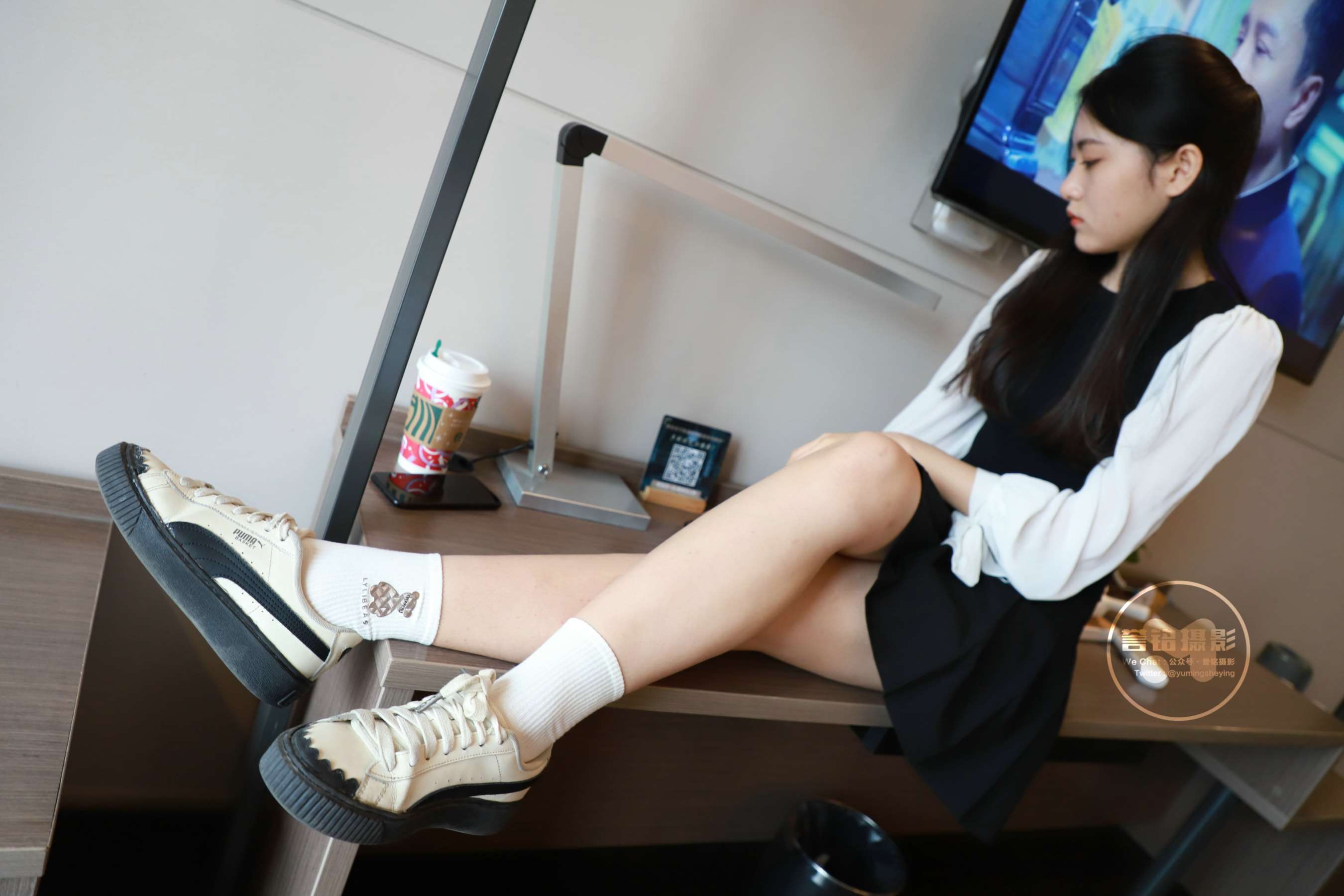 《[寄卖]名誉传媒《黑色连衣裙の棉袜脚》》作品图