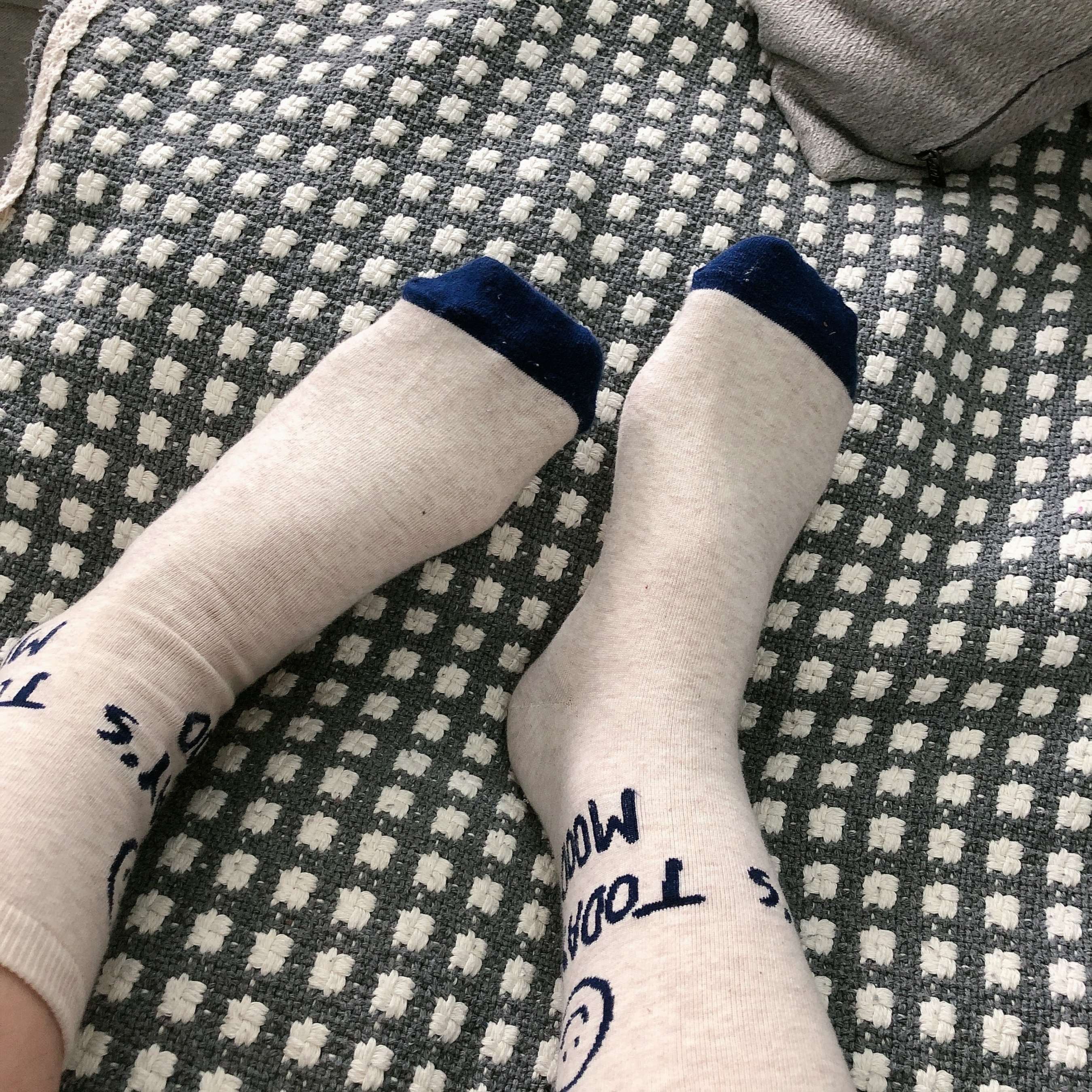 《少女JK制服の棉袜脚》作品图