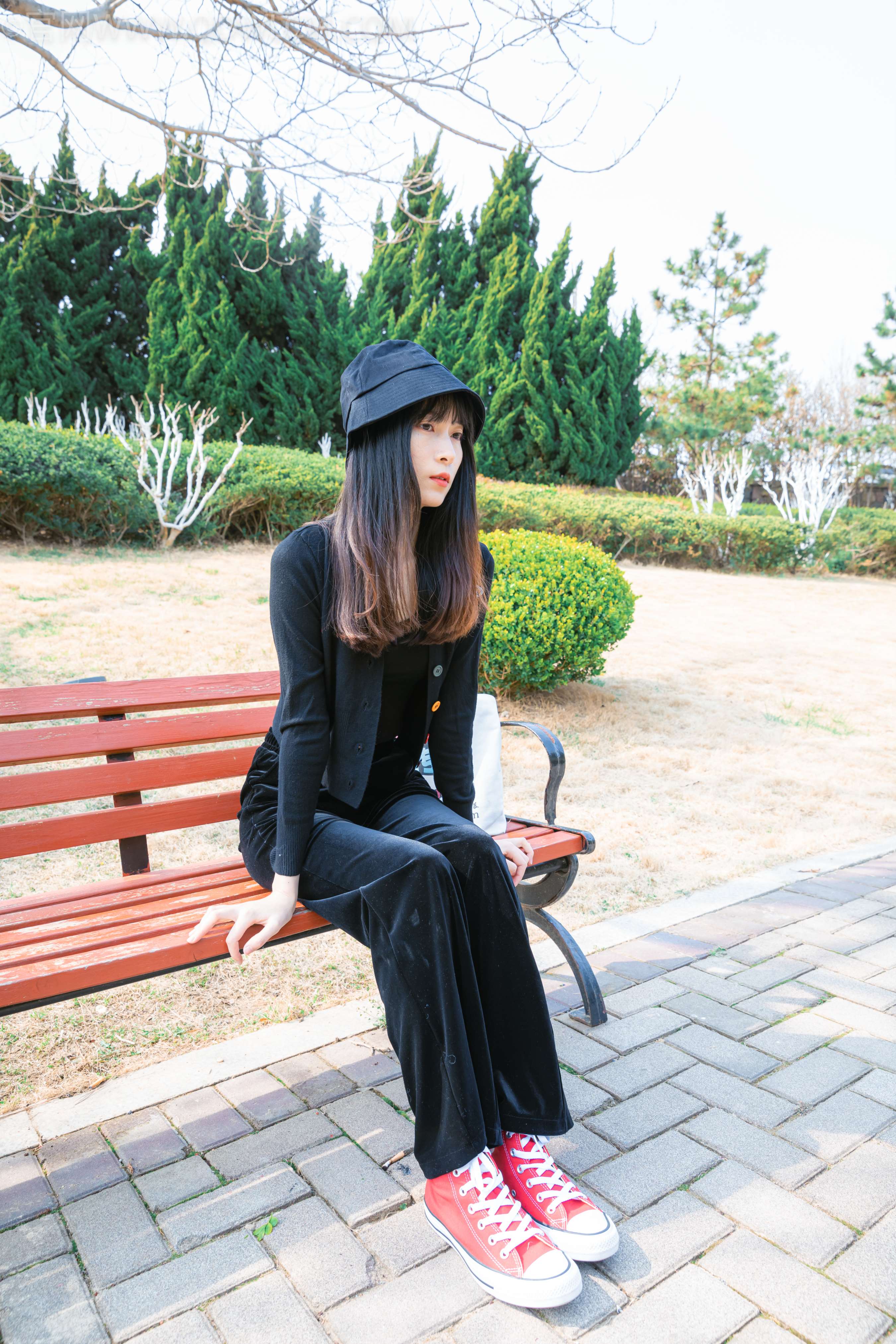 《猫耳-户外时光》作品图