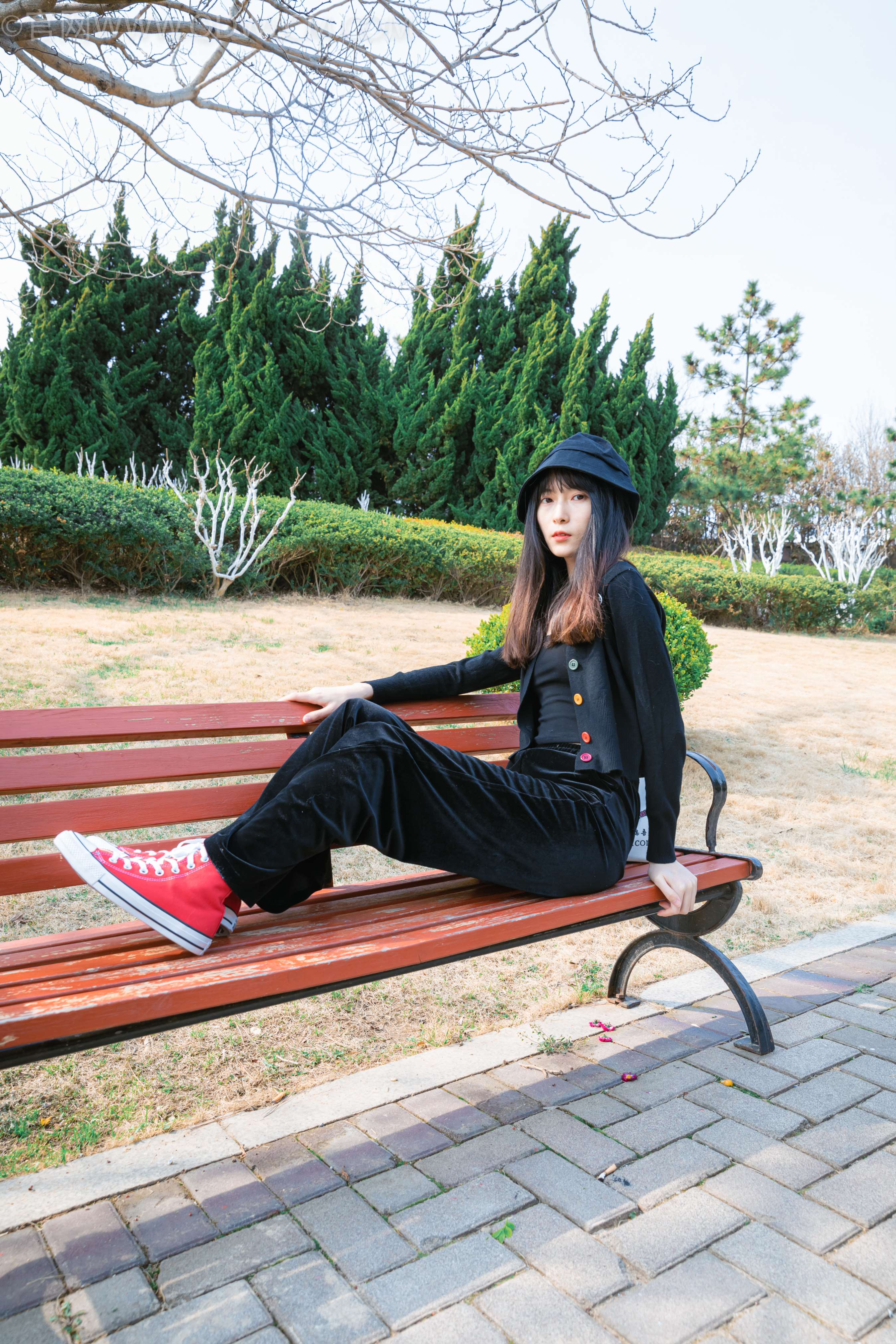 《猫耳-户外时光》作品图