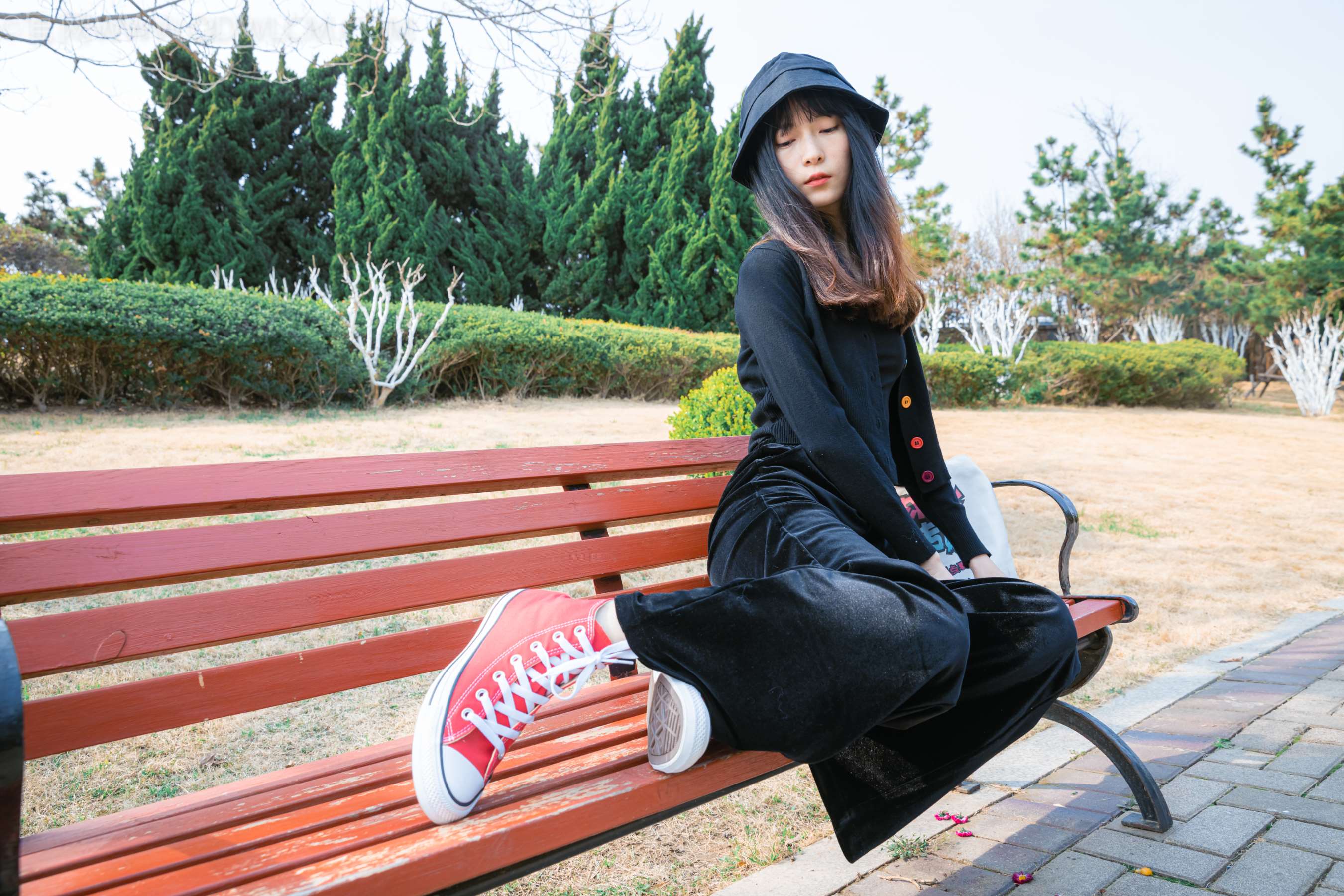 《猫耳-户外时光》作品图