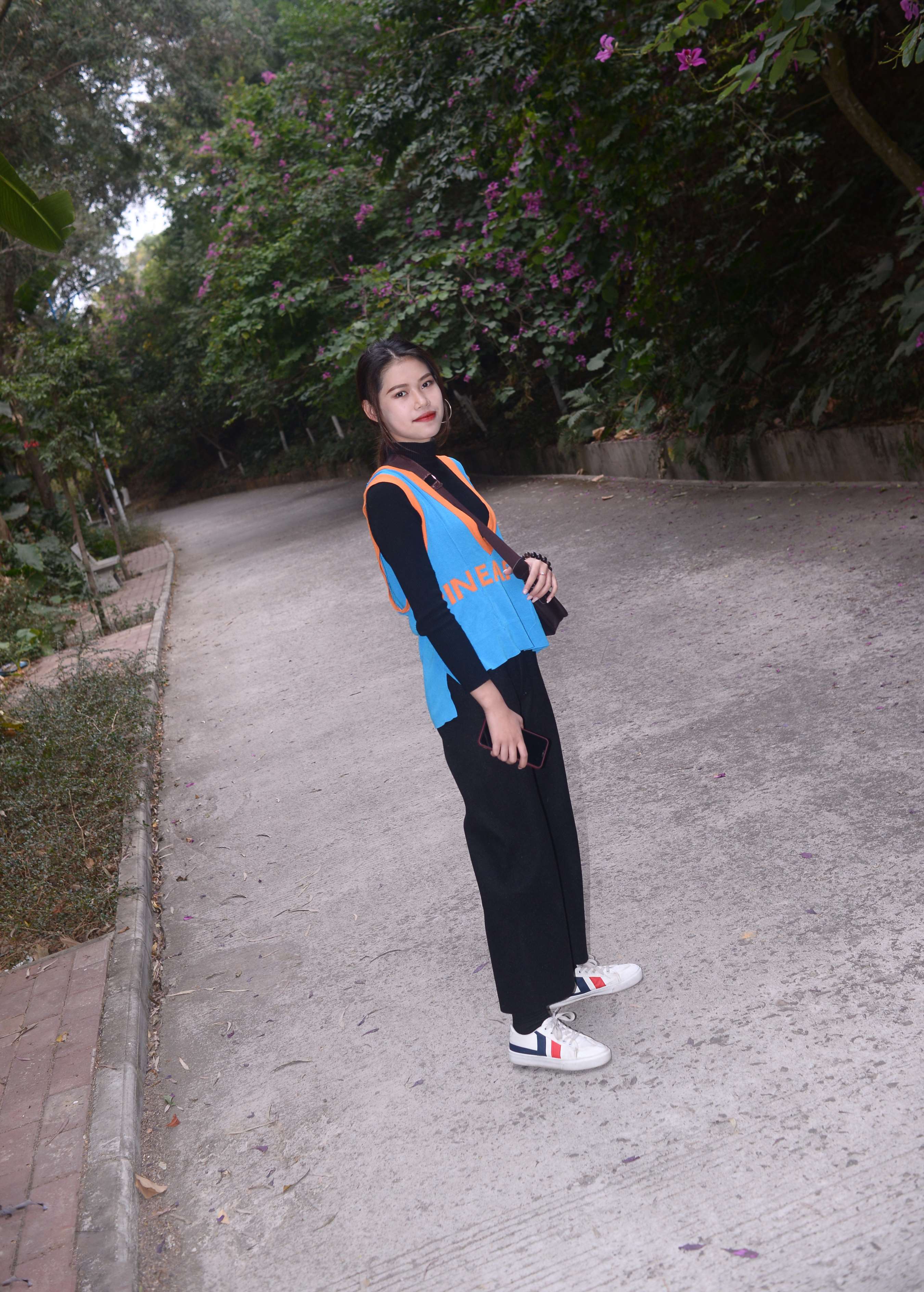 《苏瑶少女 星辰满天》作品图