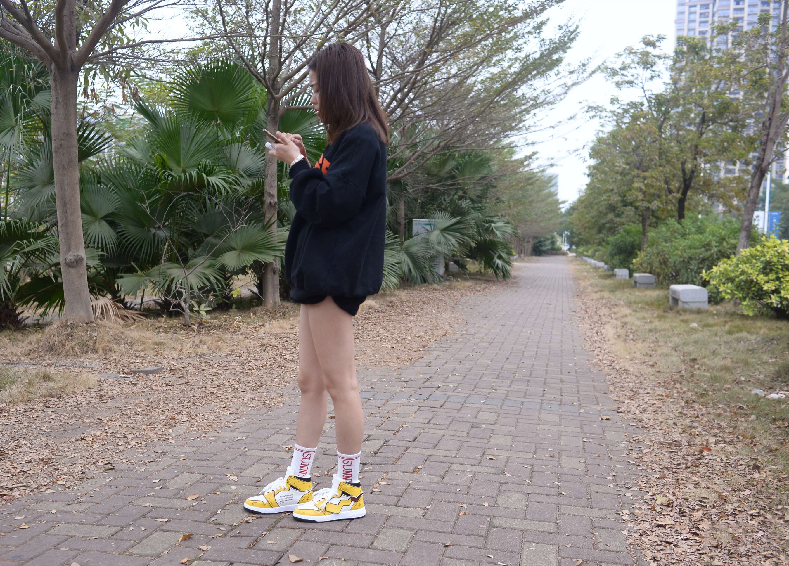 《阿雅少女 人间美满》作品图