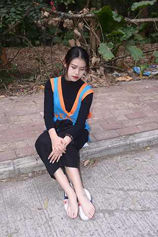 苏瑶少女 星辰满天