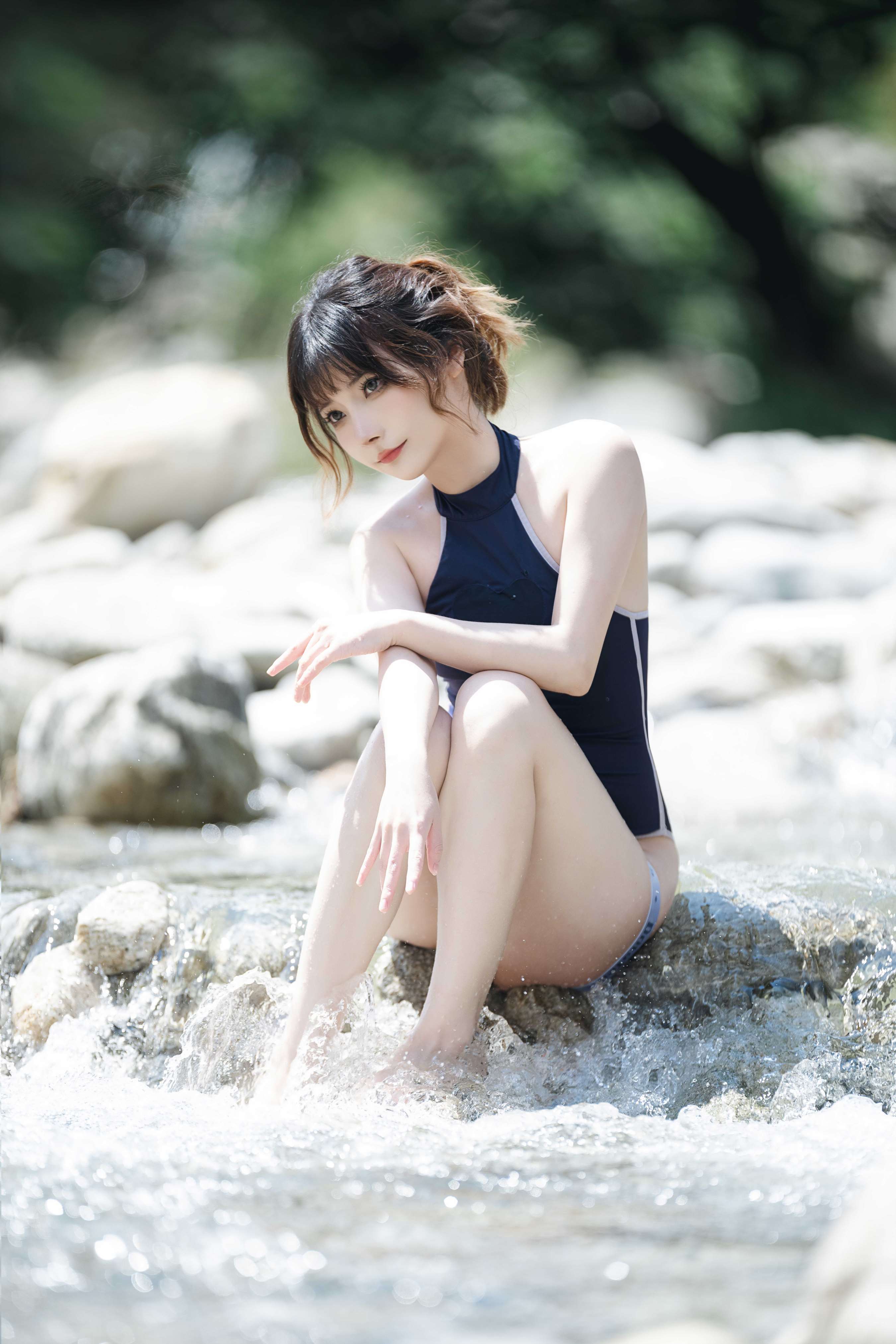 《小溪竞泳》作品图