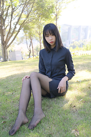师姐职业装の黑丝脚