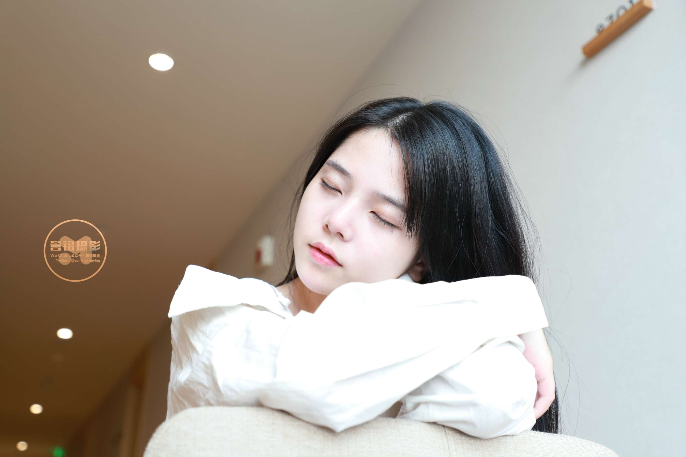 《[寄卖]誉铭传媒《少女运动鞋の船袜脚》》作品图