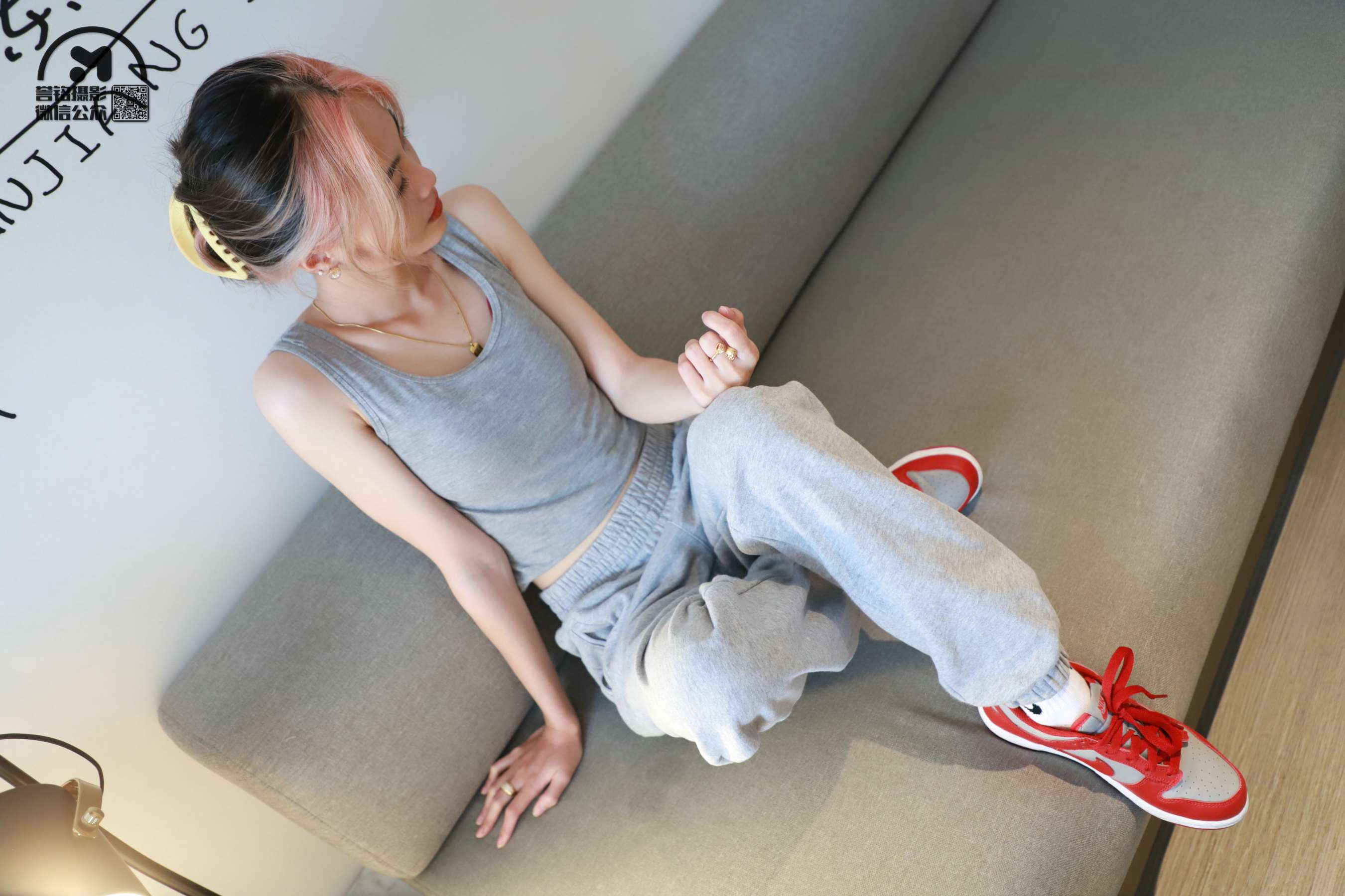 《[寄卖]誉铭传媒《少女板鞋の棉袜脚》》作品图