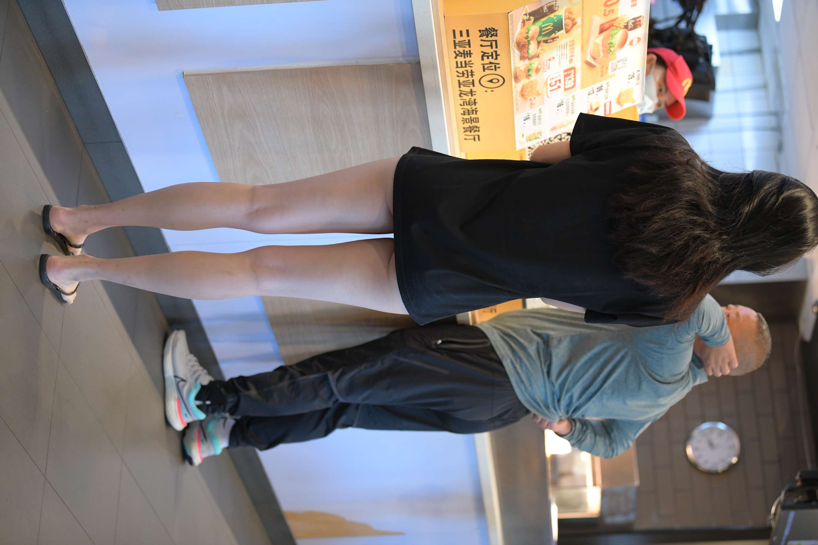 《泳装の人字拖嫩足（上）》作品图