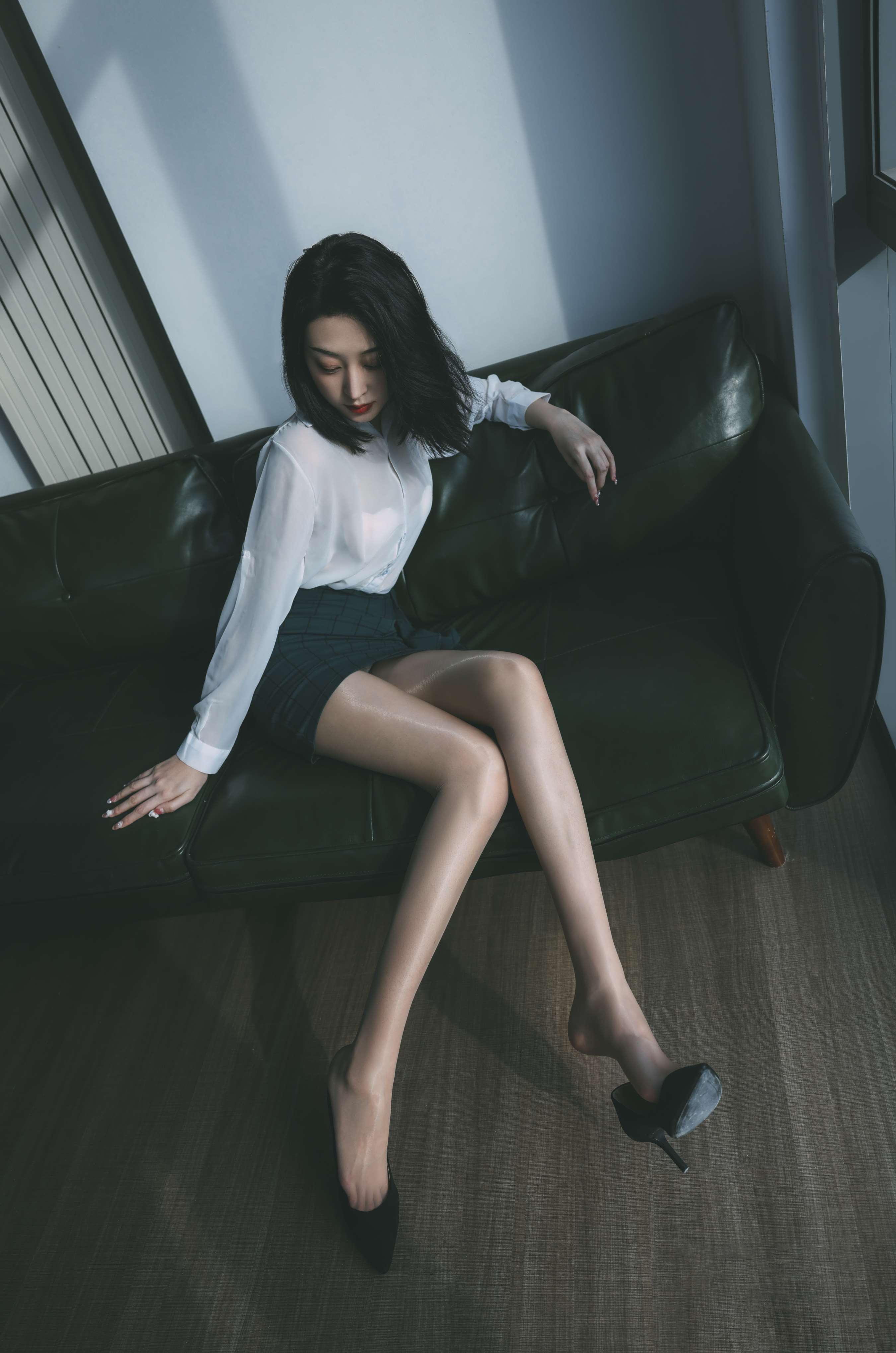 《徐徐 高跟の肉丝足》作品图