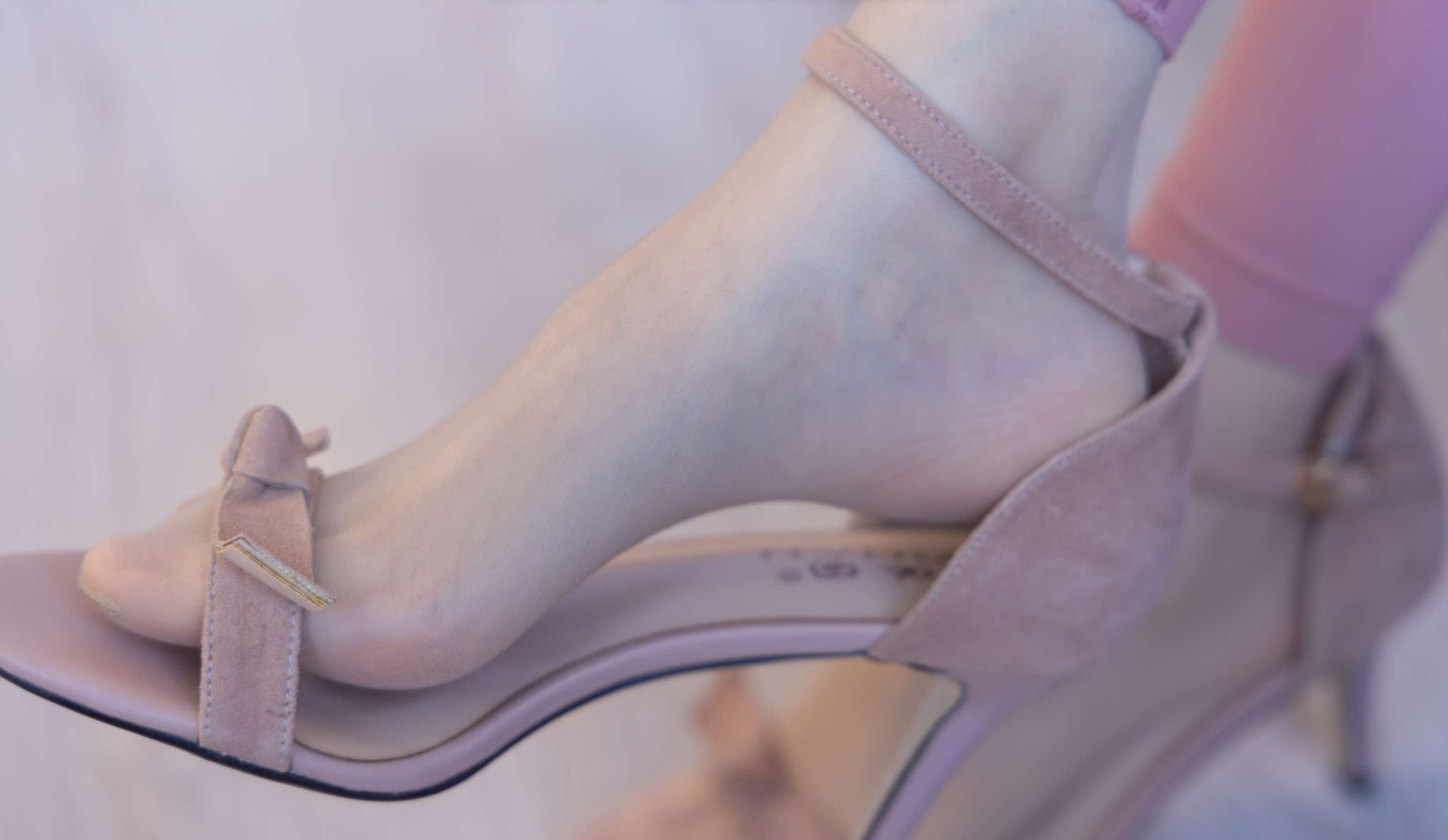 《稚予瑜伽裤の裤里丝》作品图