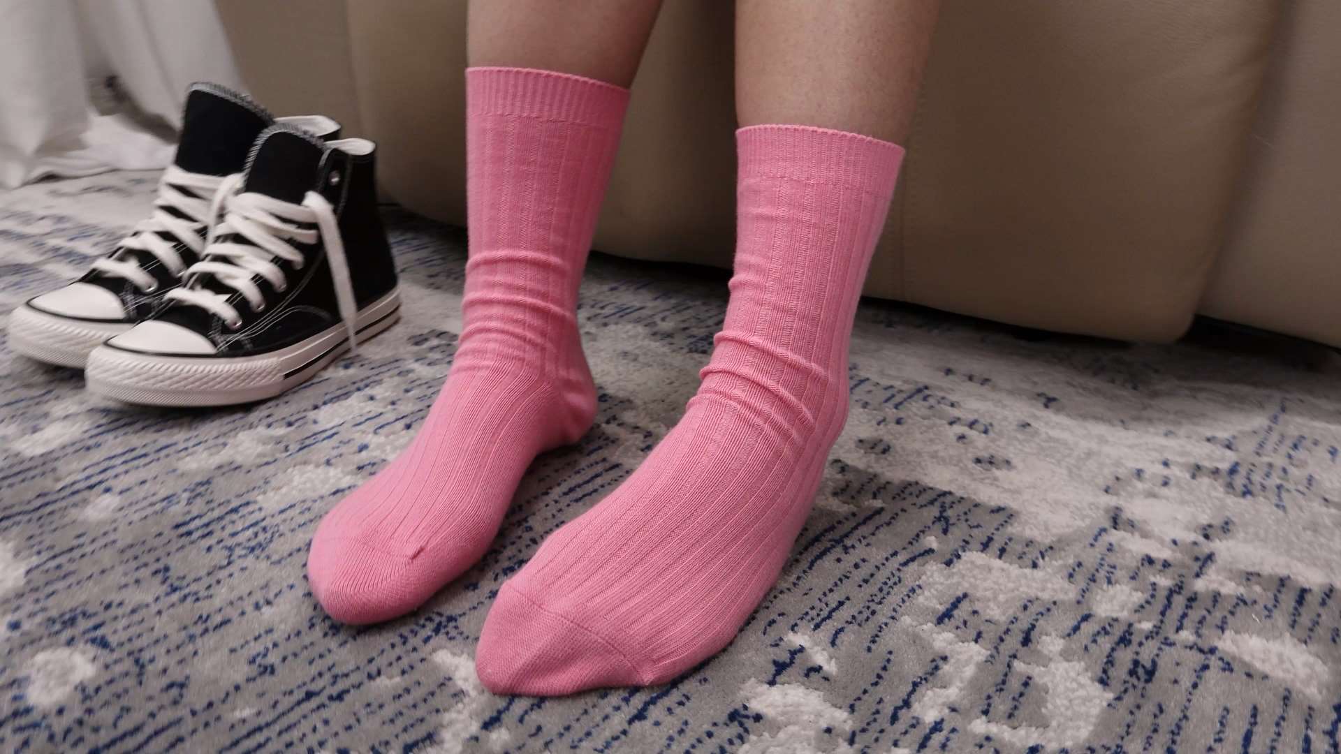 《[视频]-A&F-Ayan双马尾超短裙棉袜裸足》作品图