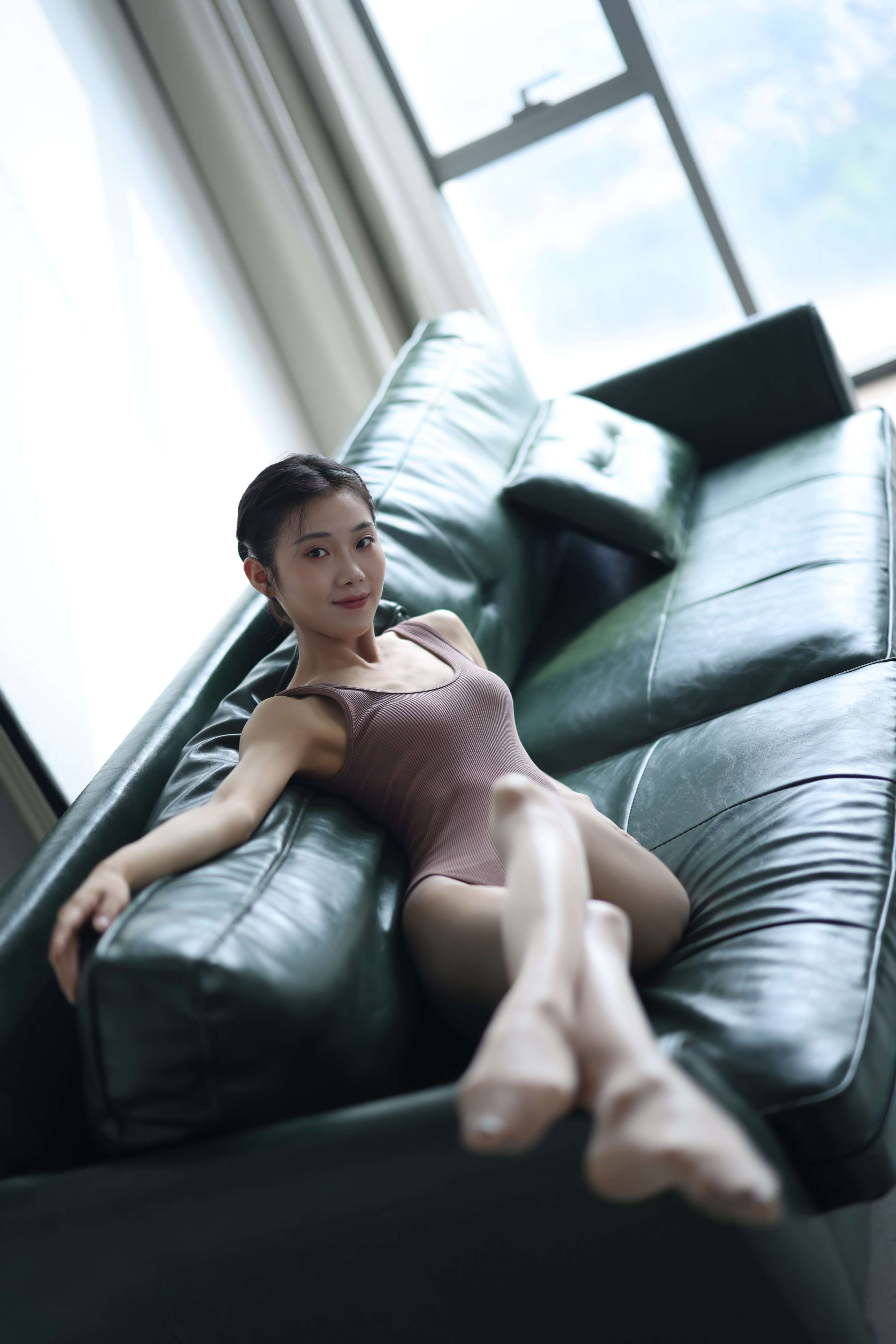 《茜茜练舞服の肉丝足》作品图