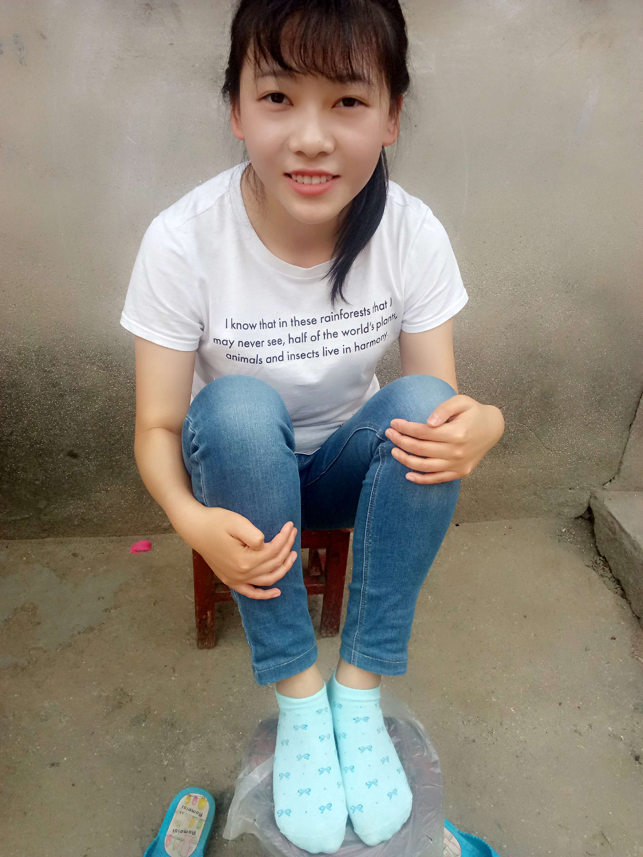 《坡坡棉袜の短丝足》作品图