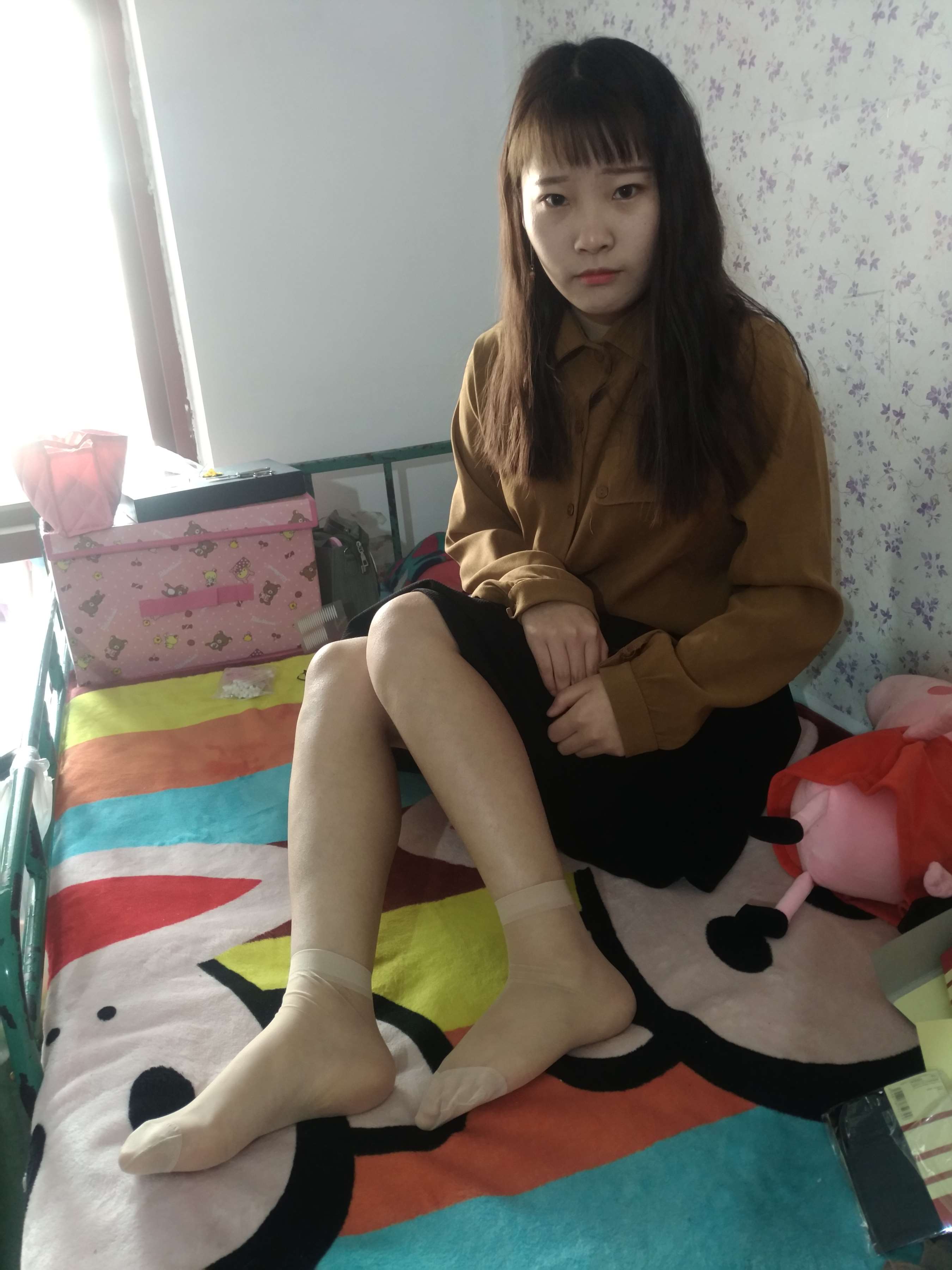 《缘缘短丝足》作品图