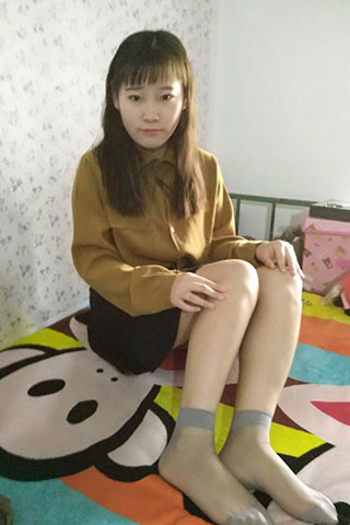 缘缘短丝足