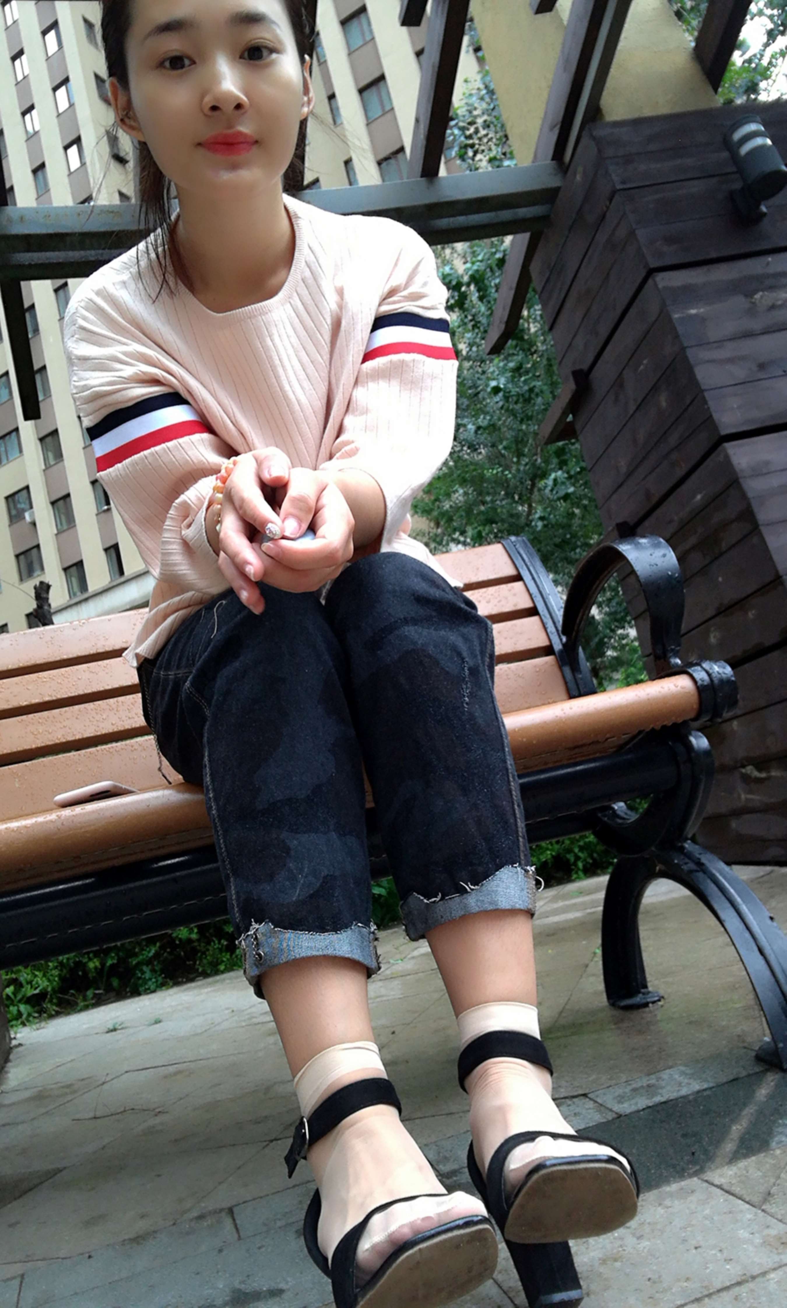 《赵贺短丝足》作品图