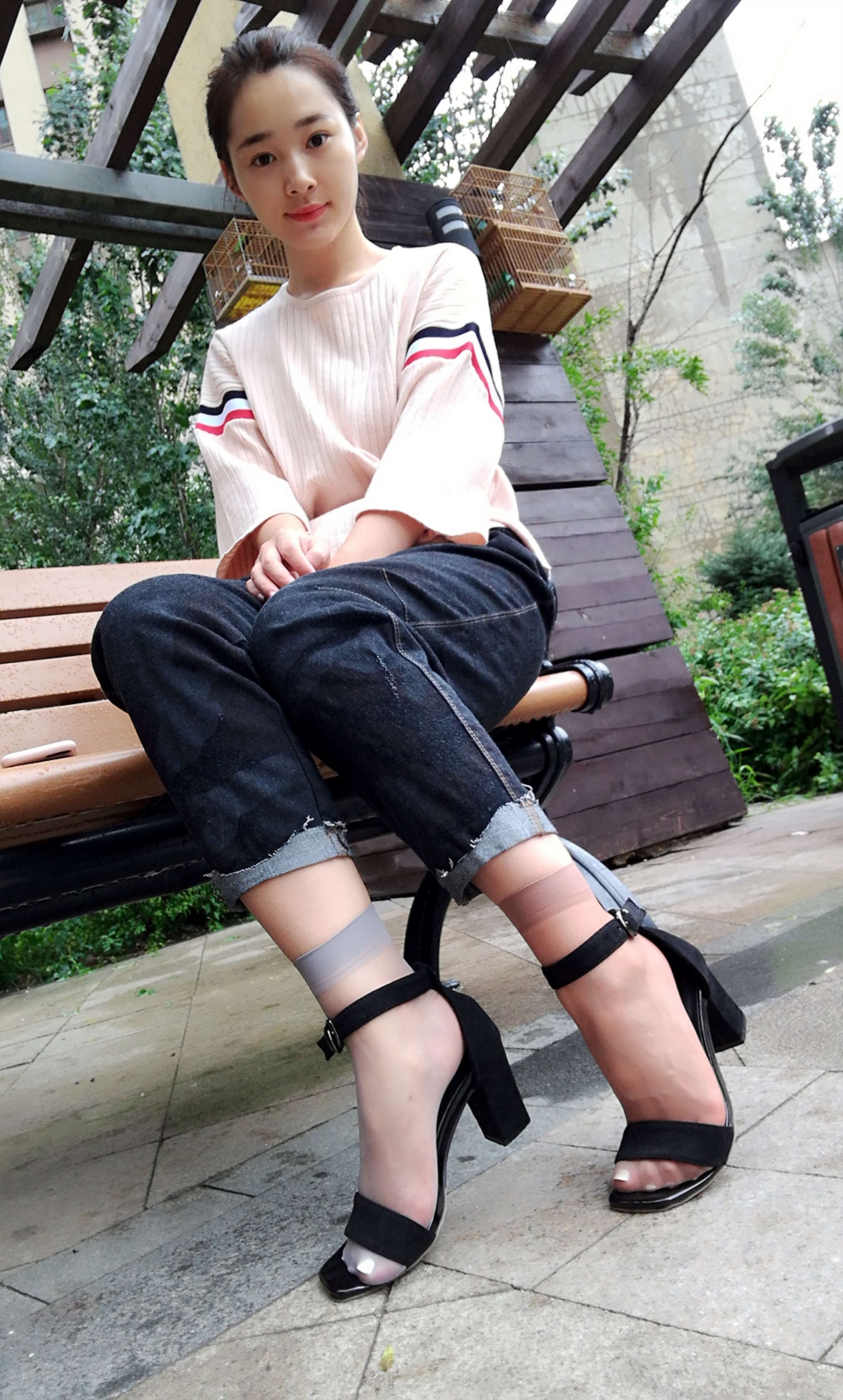 《赵贺短丝足》作品图