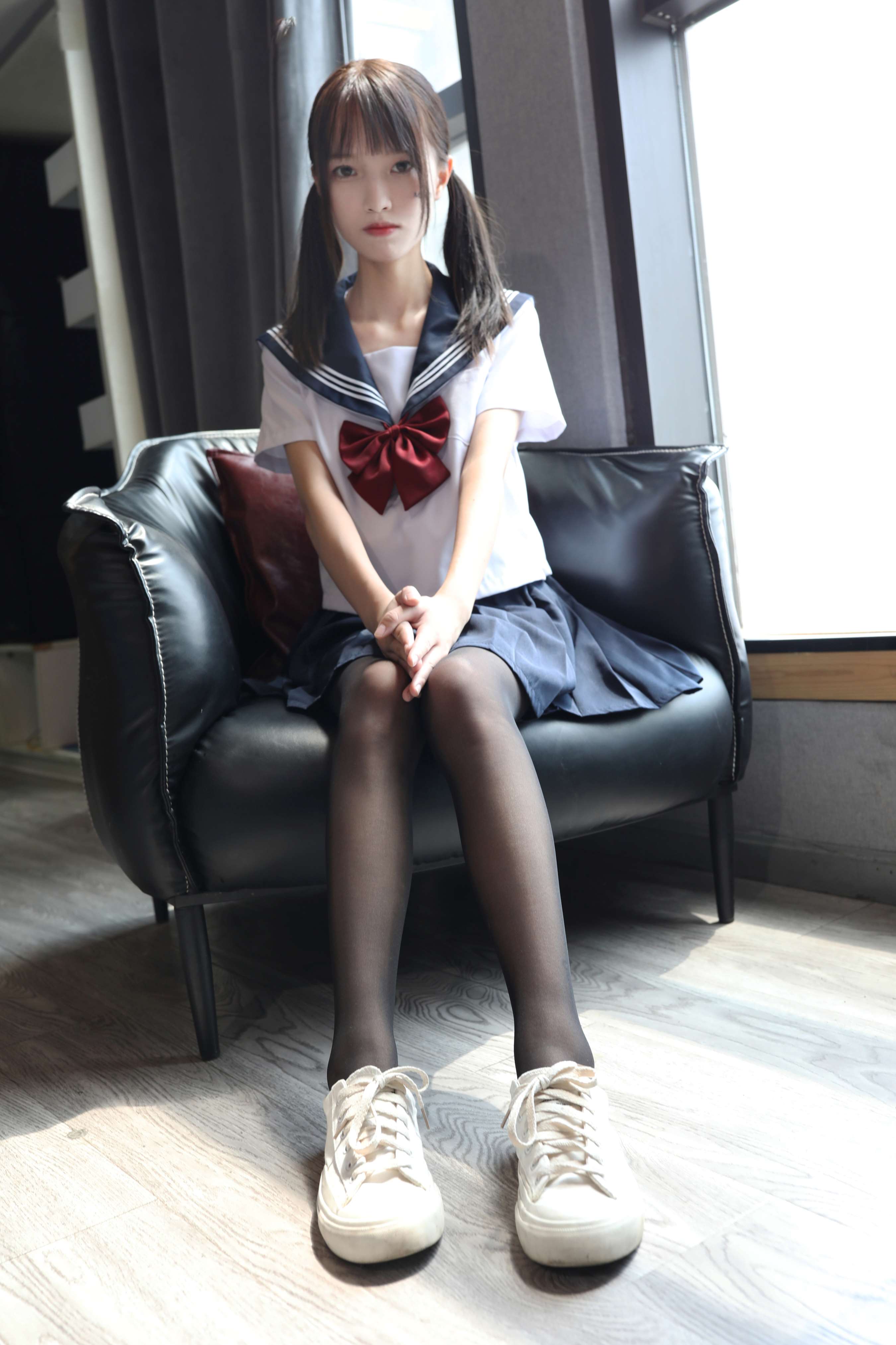 《樱子JK风の黑丝足》作品图