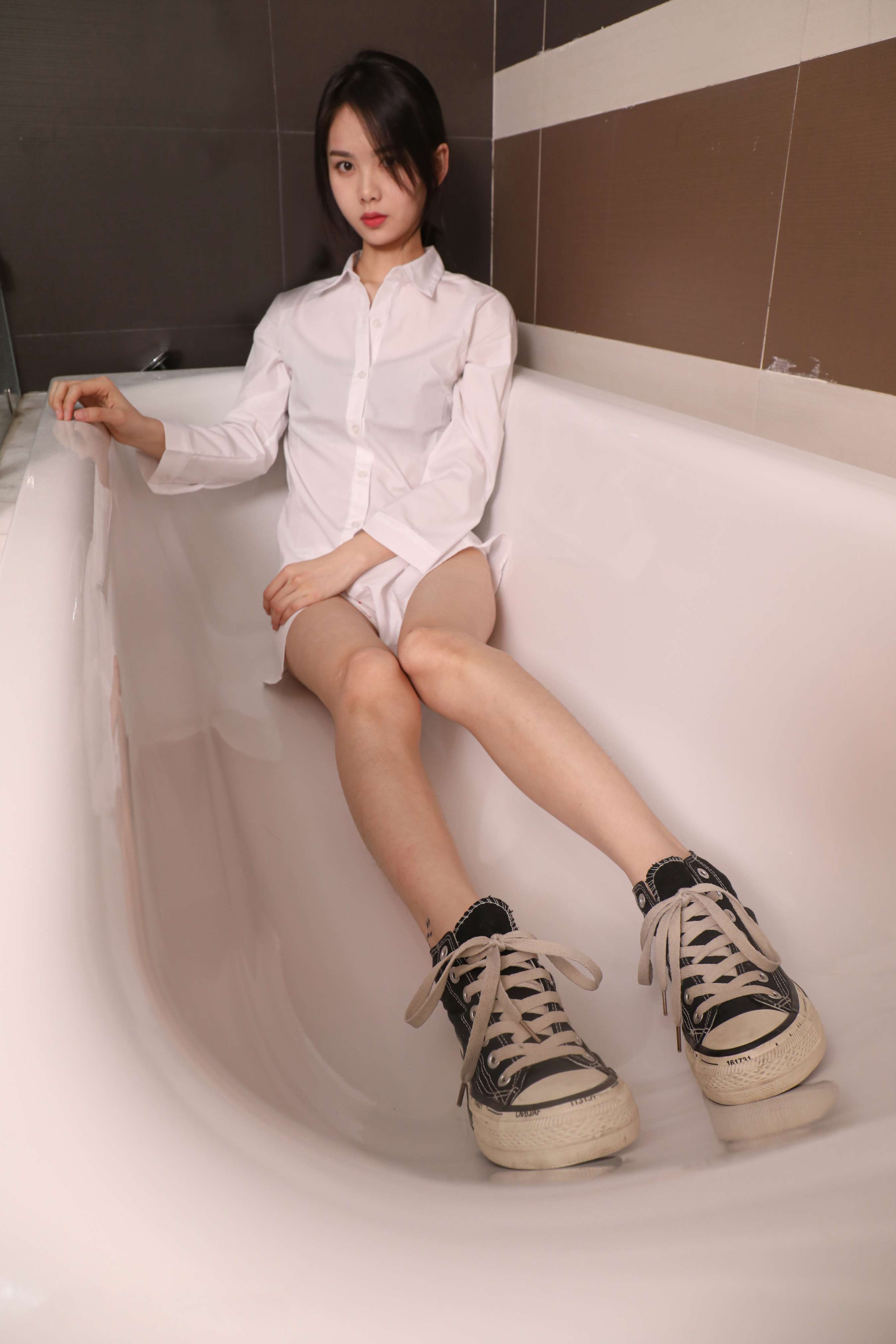 《雨沫帆布鞋の棉袜足》作品图