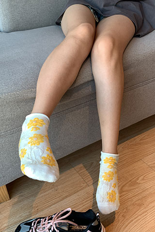 小姐姐的棉袜脚
