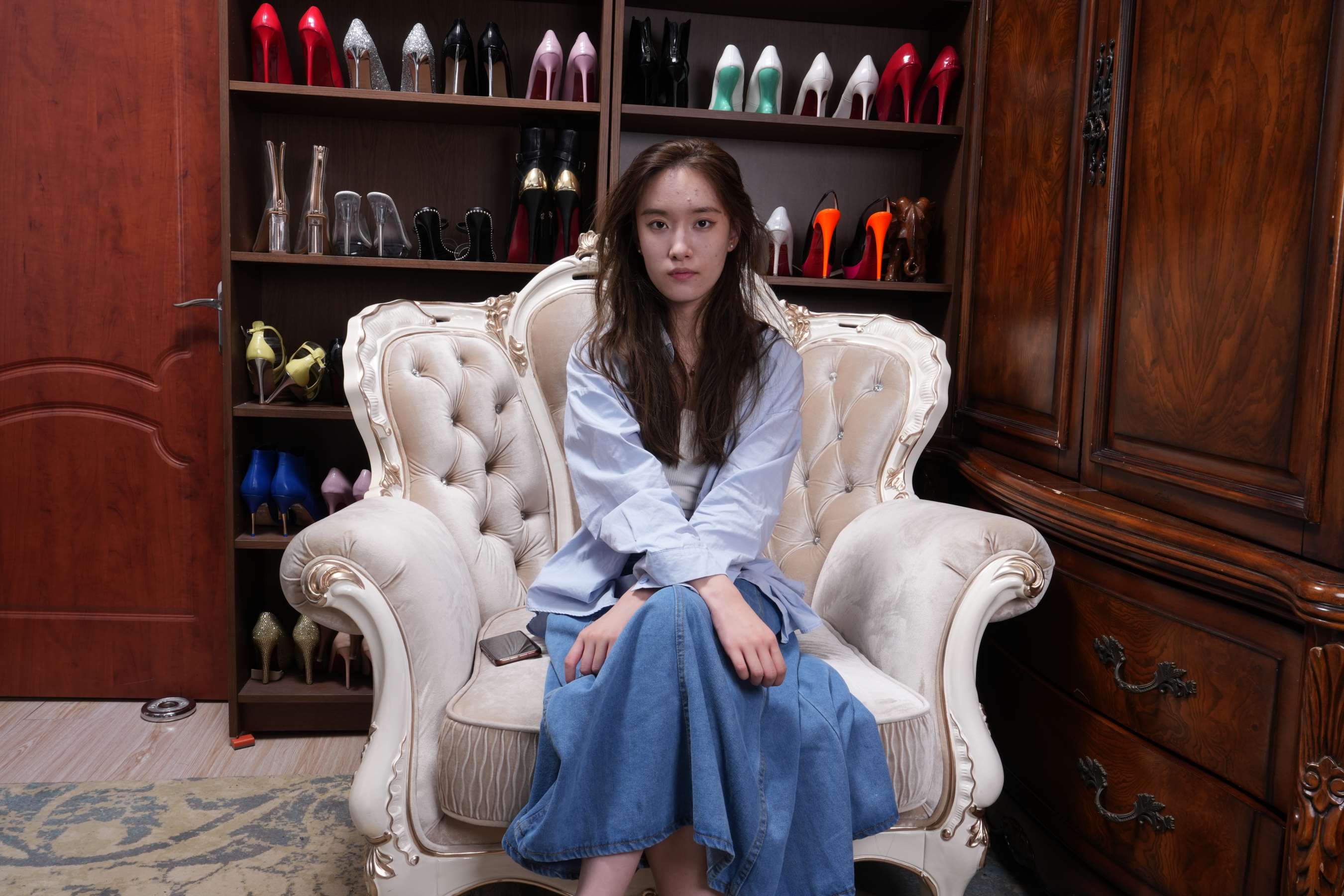 《耶思展示她的性感的小脚丫》作品图