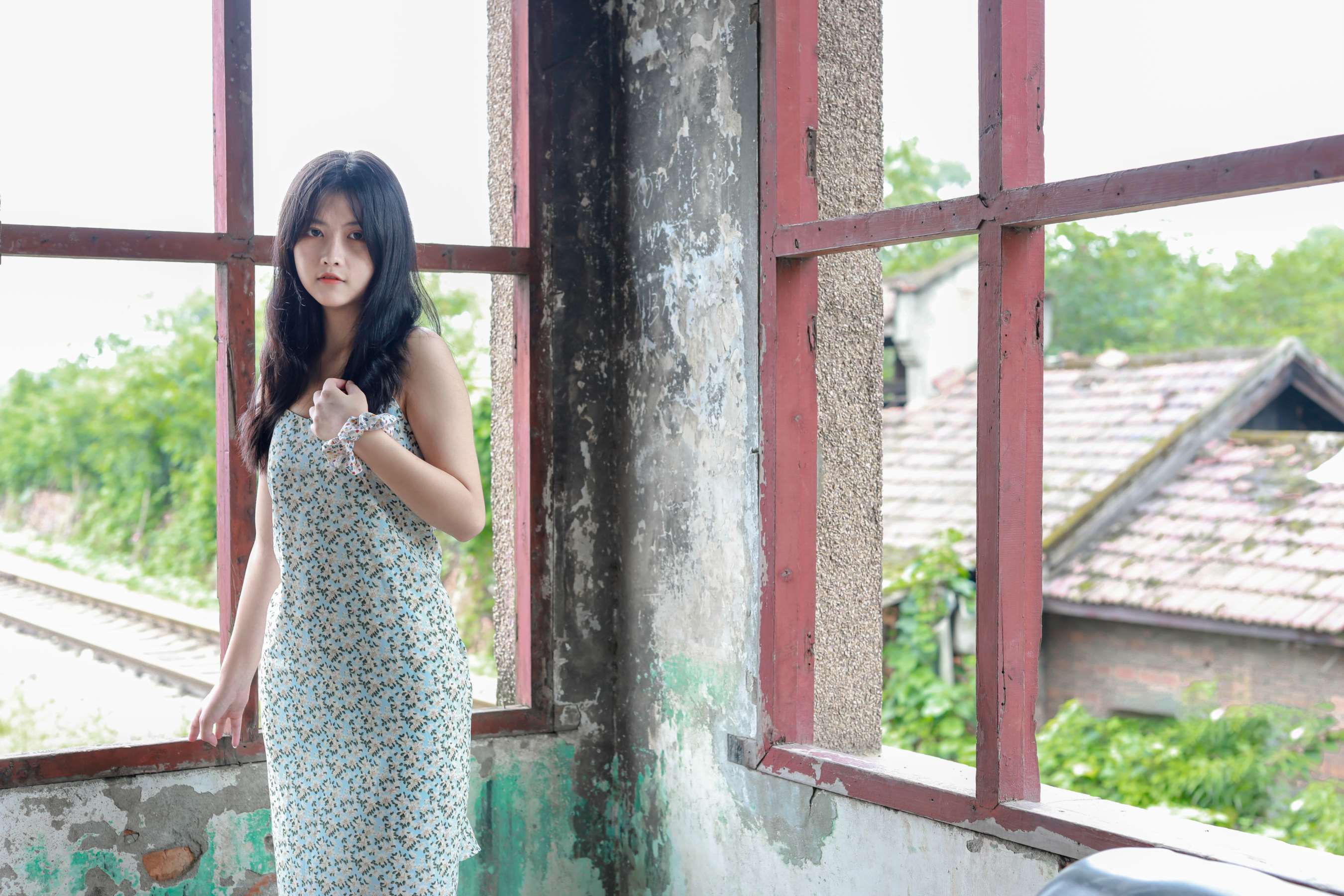 《美琳废旧候车室展棉袜》作品图