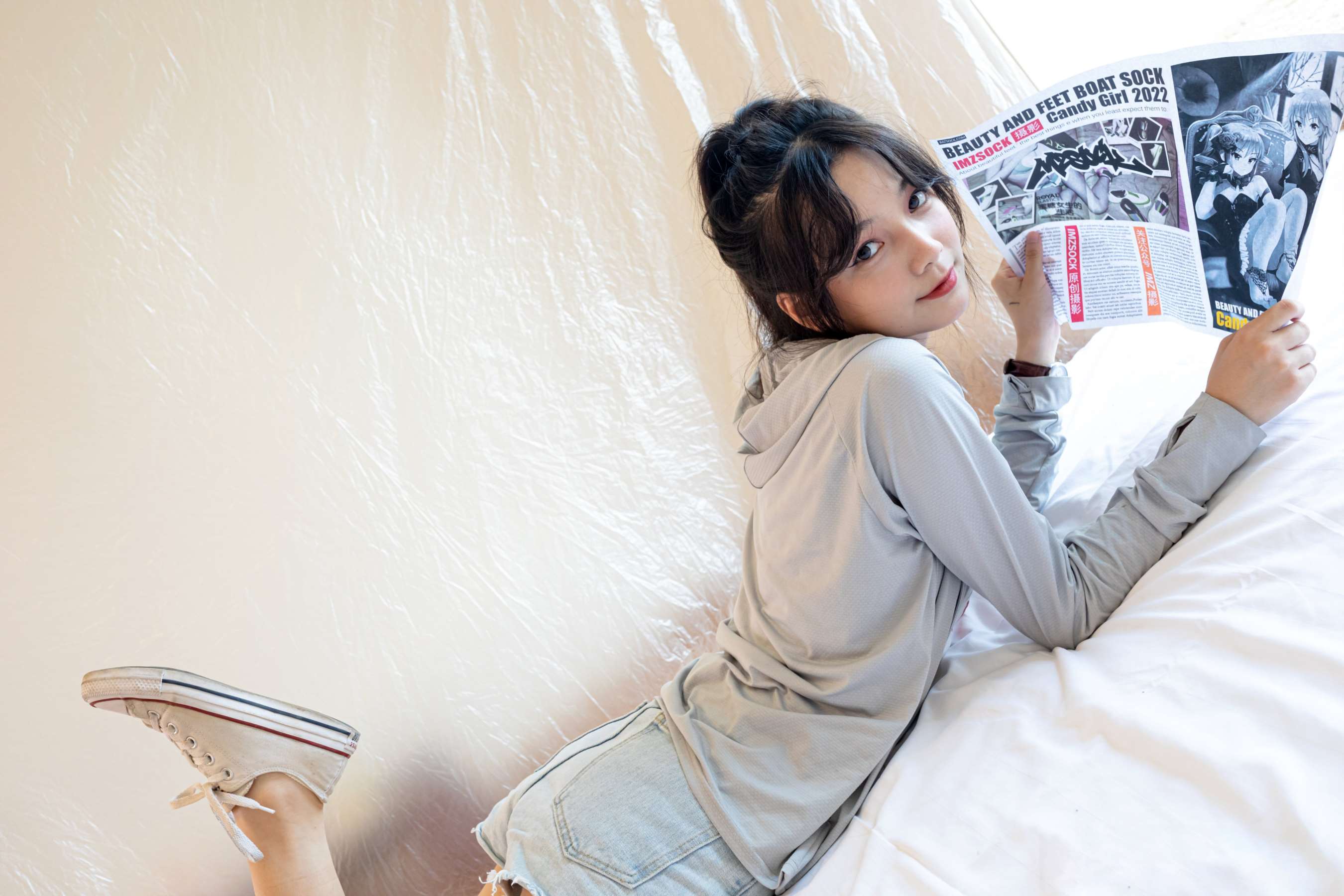 《天天帆布鞋の棉袜脚》作品图