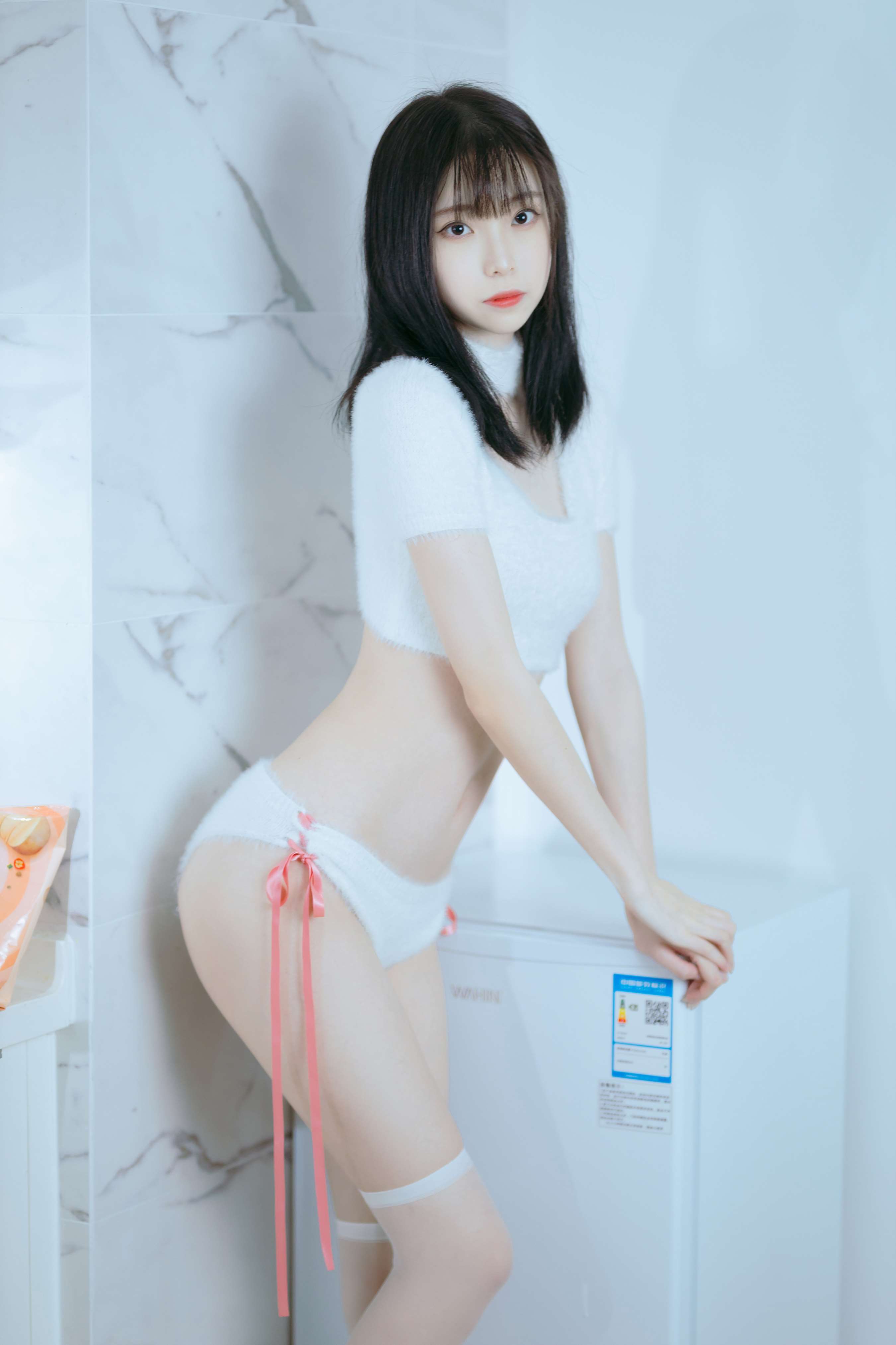 《纯欲毛衣》作品图