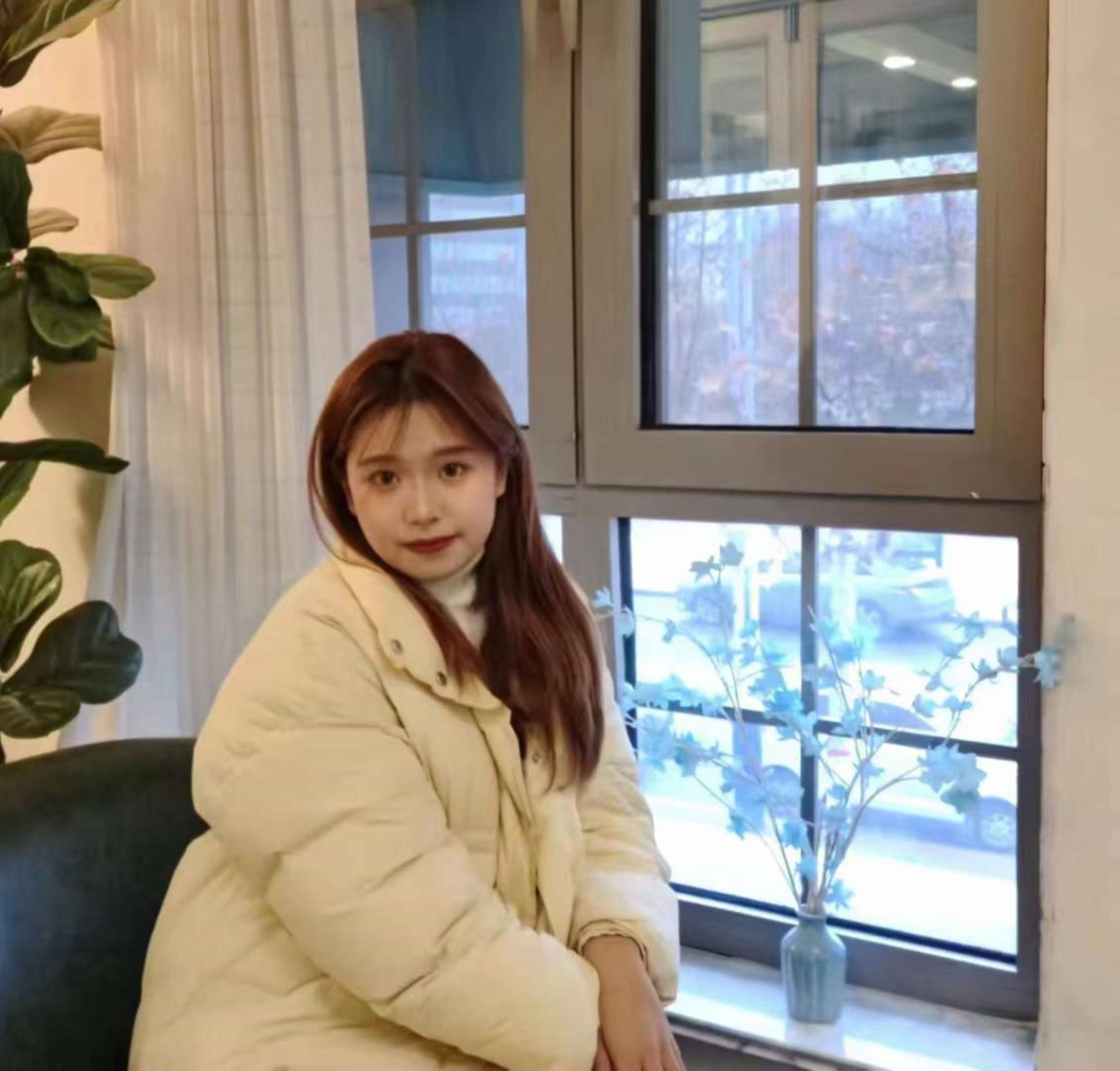 《可爱圆脸妹妹小黄袜の裸足脚丫》作品图