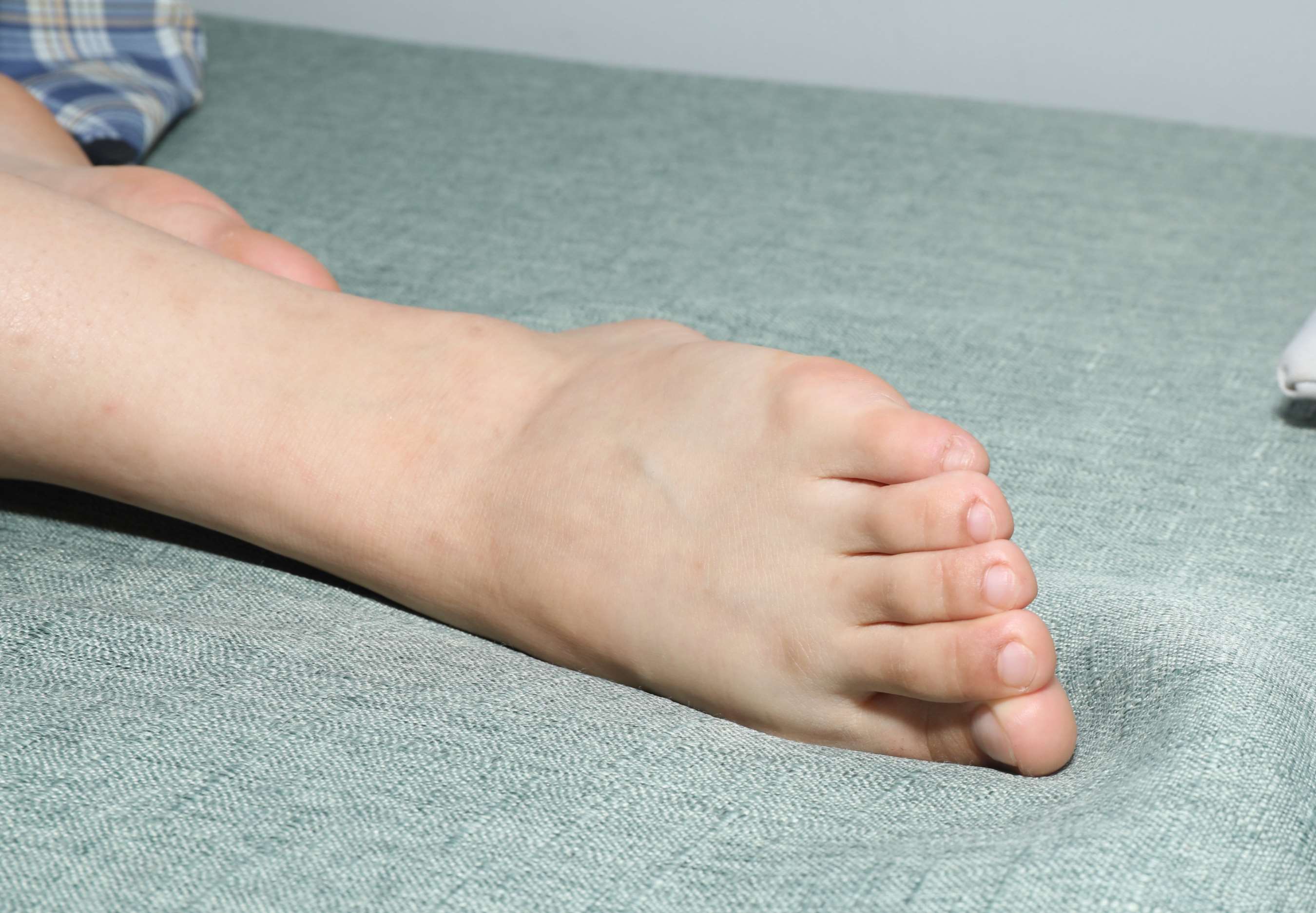 《海源展示37码嫩白小脚》作品图