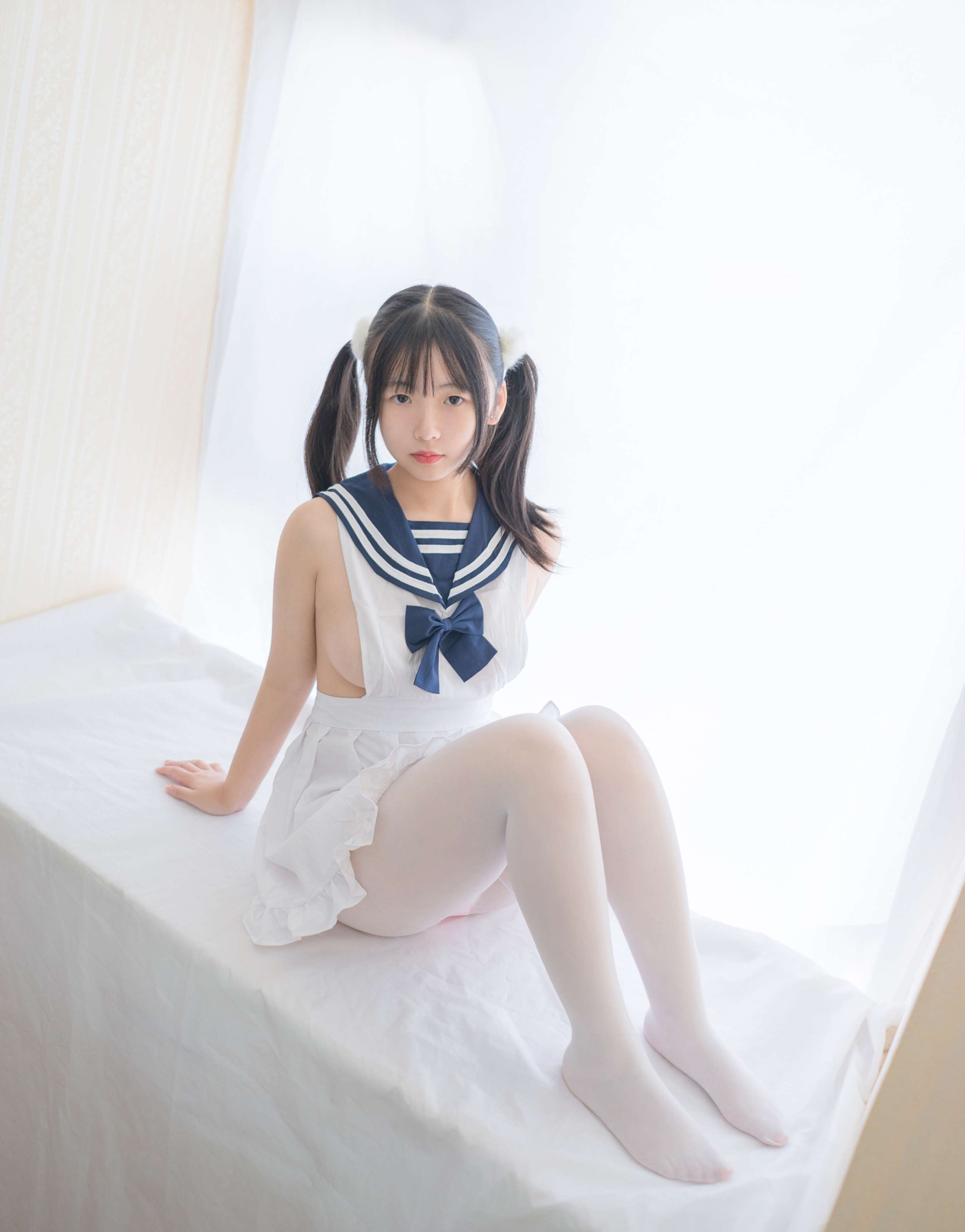 《JK制服の白丝脚丫》作品图