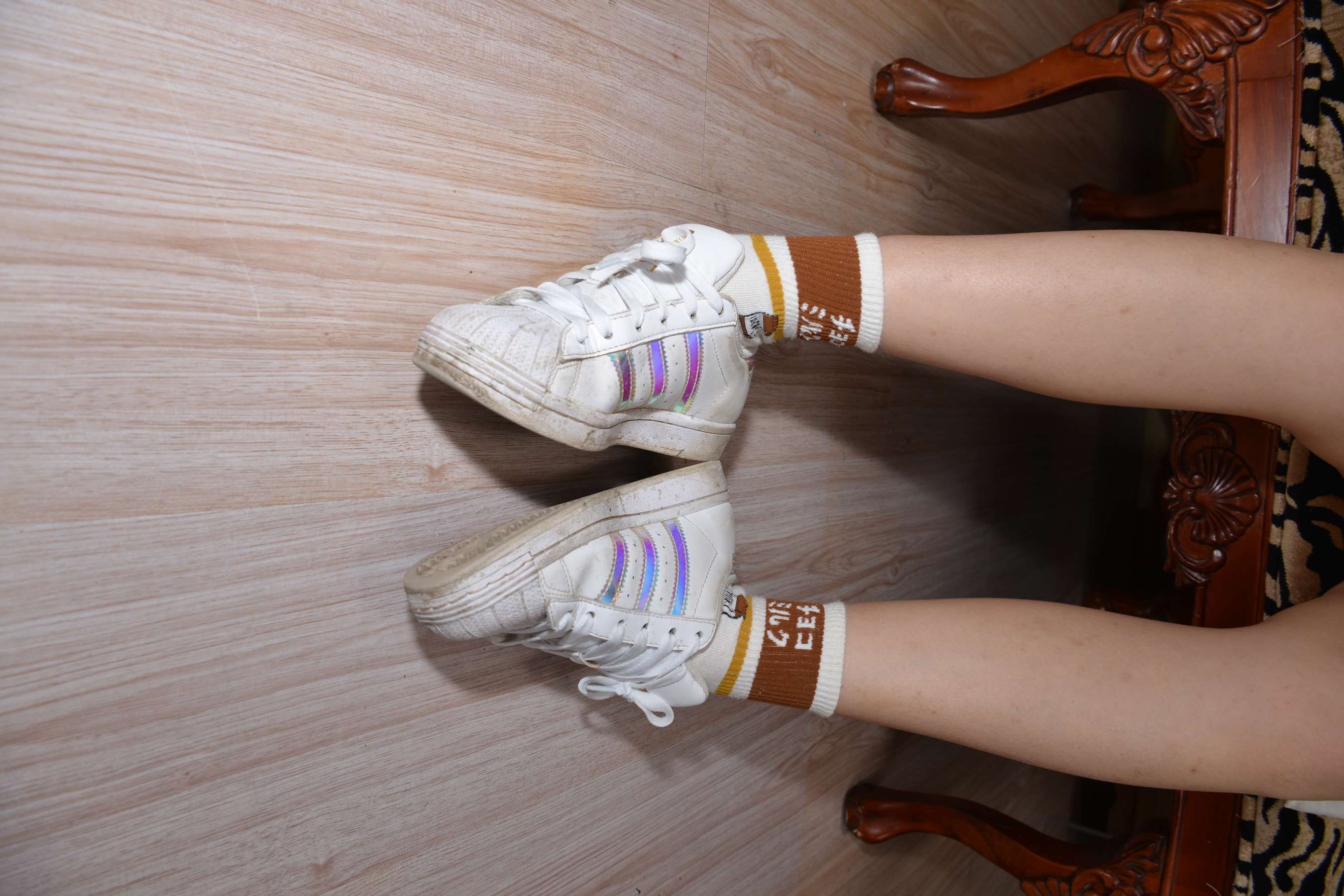 《小女生冰凌性感的36码小脚丫》作品图