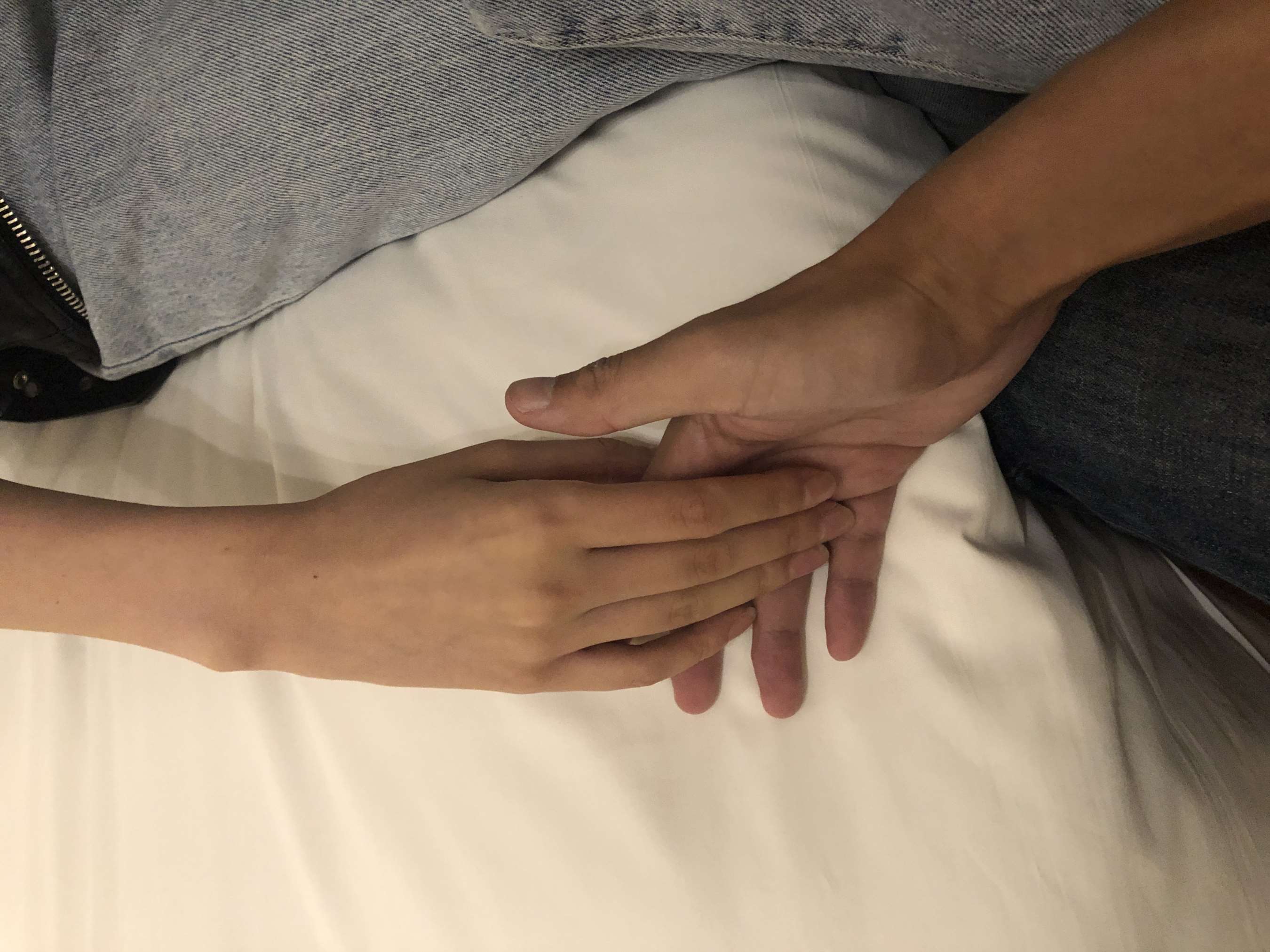 《超可爱00后圆脸妹妹的灵活裸足》作品图