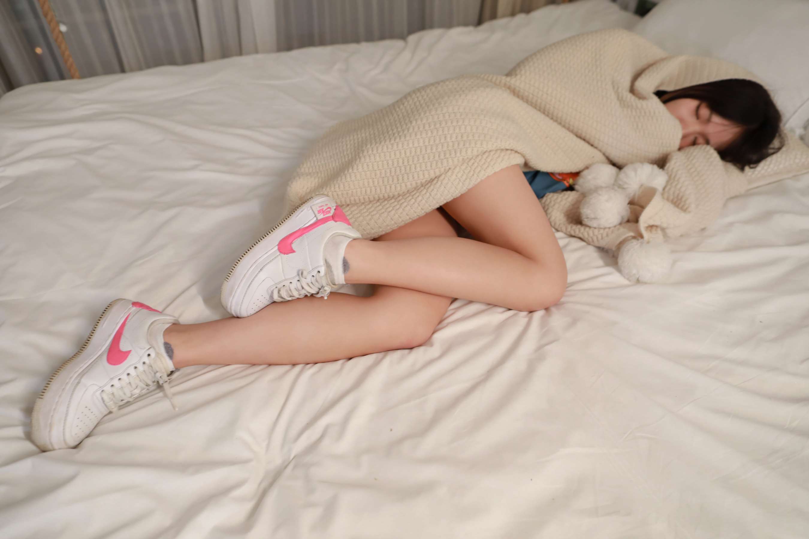 《小麦板鞋の棉袜脚》作品图