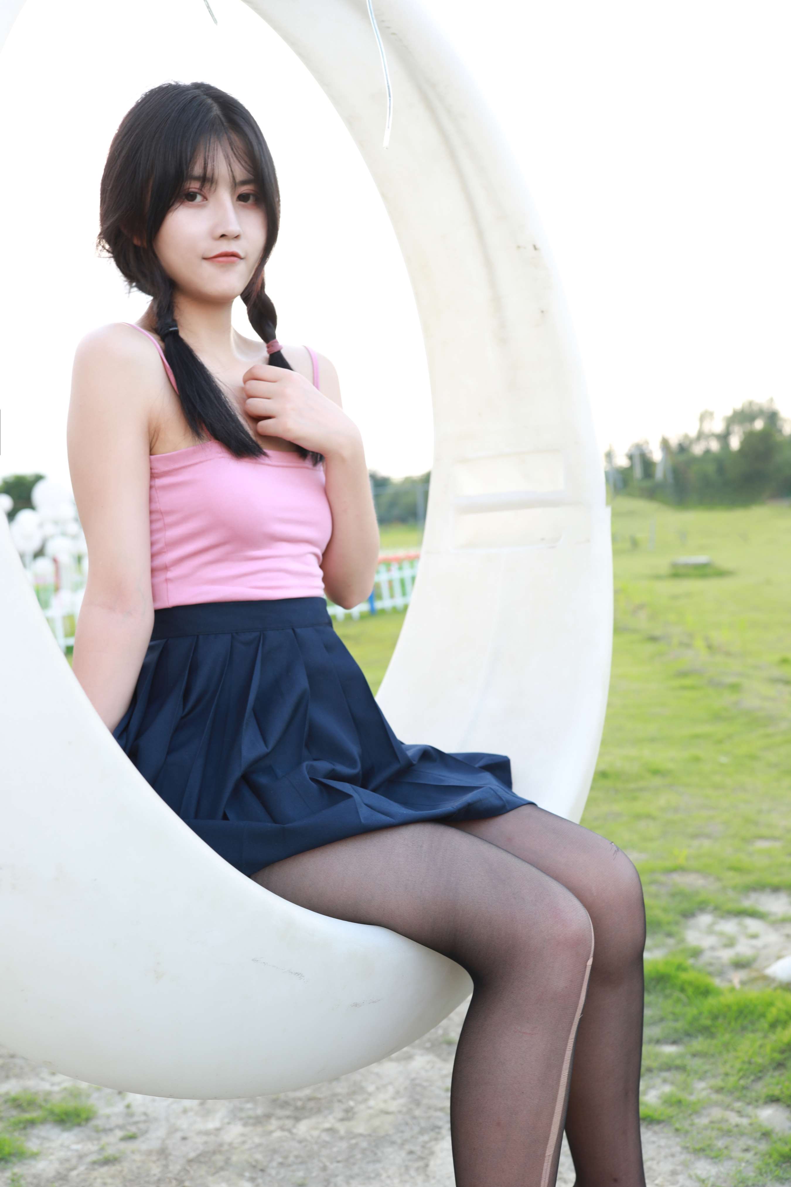 《美琳开洞黑丝脚丫》作品图