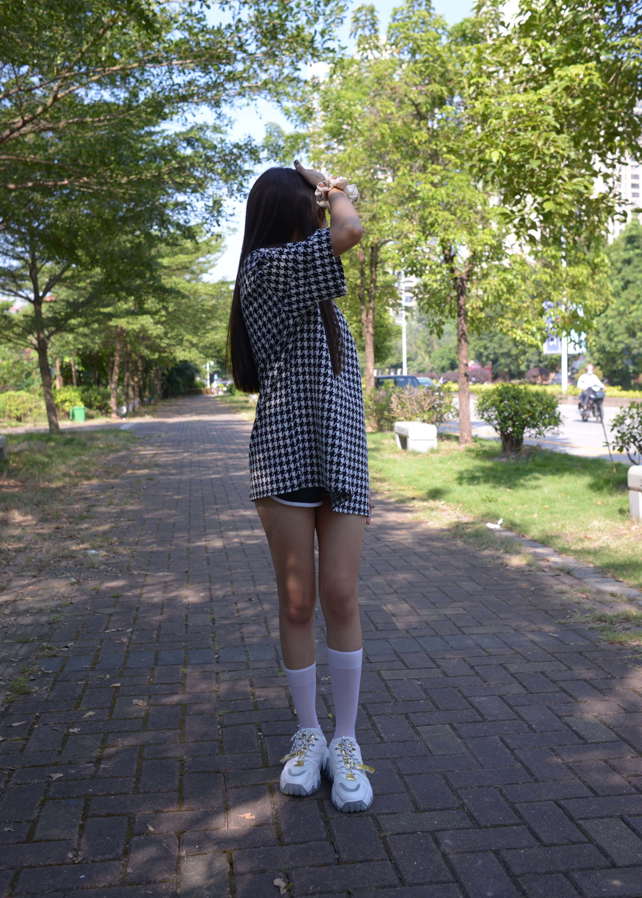 《小语 心有千千结》作品图