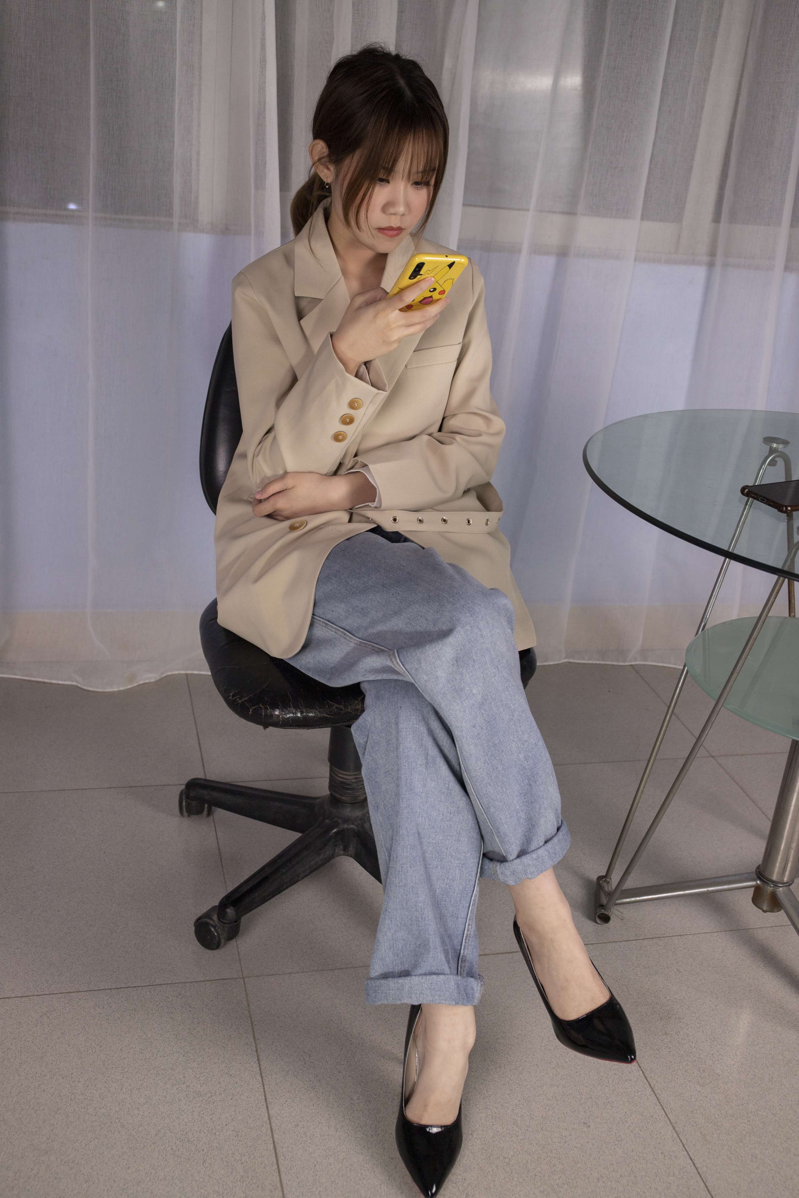 《小精灵莉莉OL风秀高跟脚丫》作品图