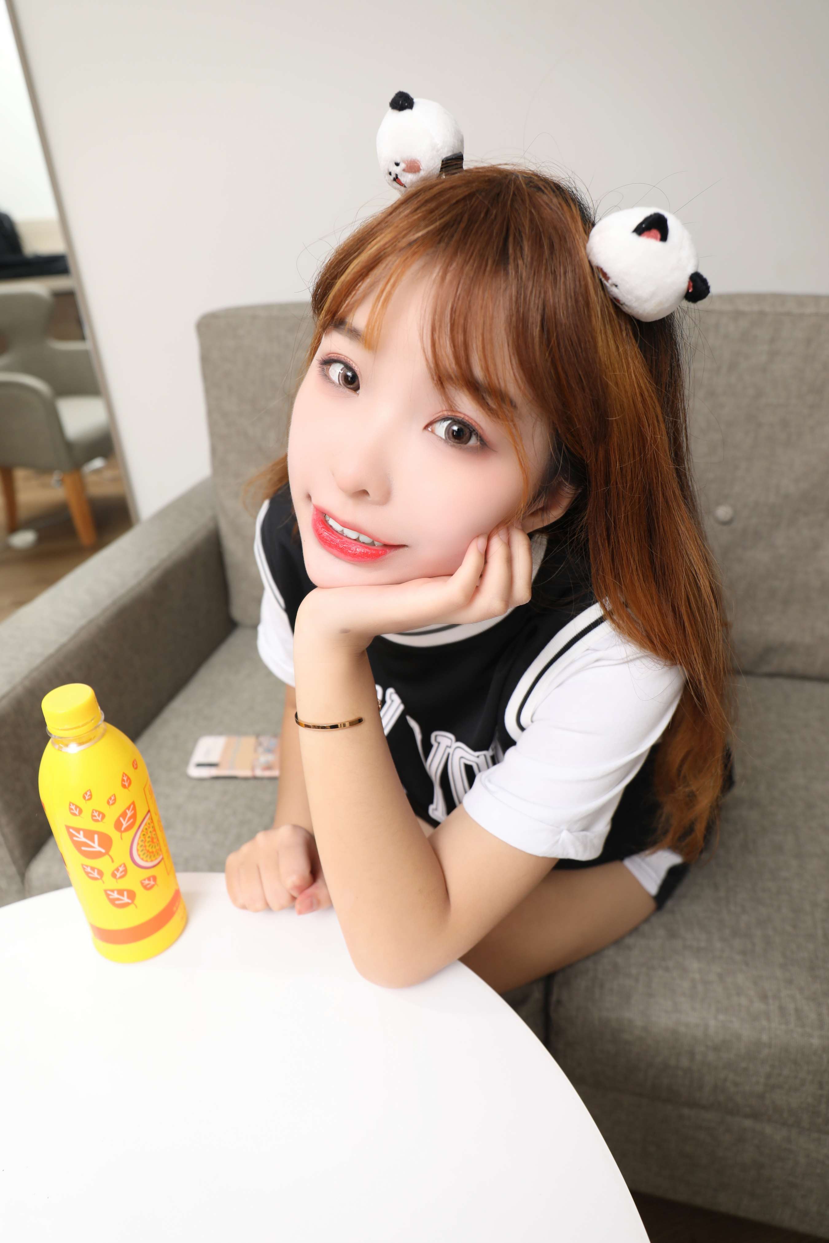 《EIIa板鞋の白棉袜》作品图