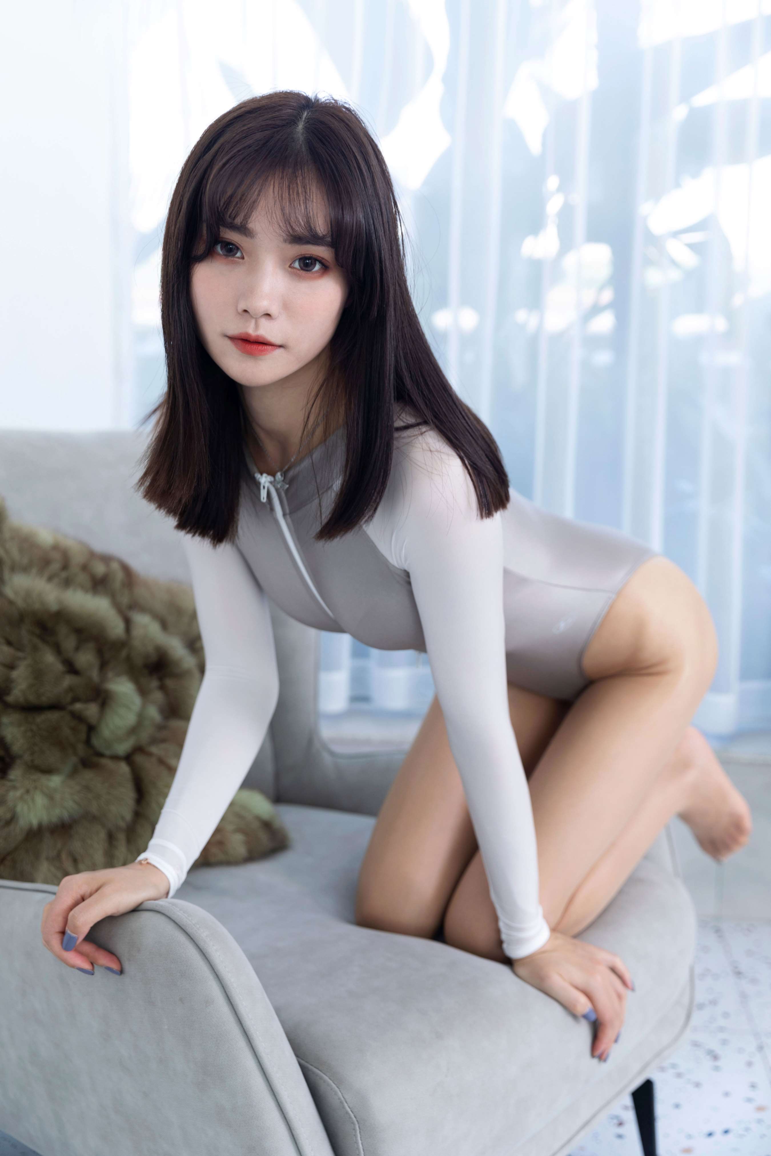 《Sunbath In Summer》作品图