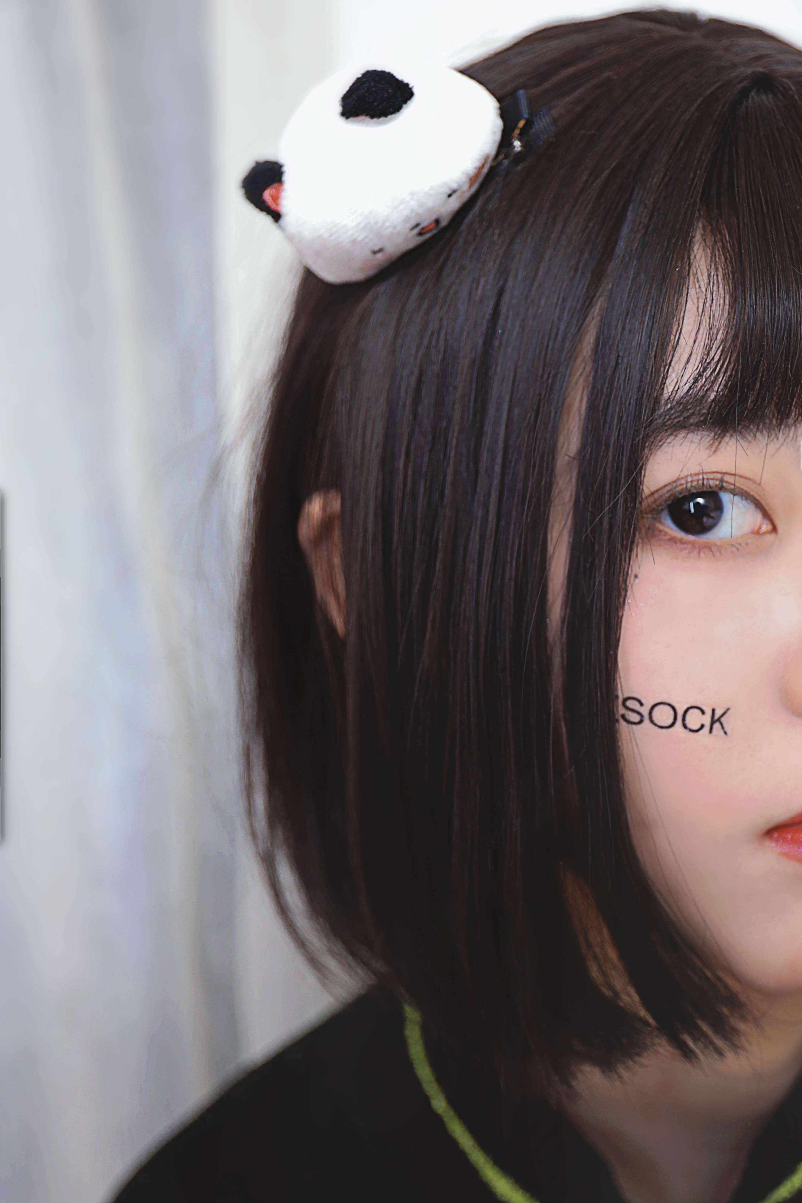 《安妮板鞋の白棉袜》作品图