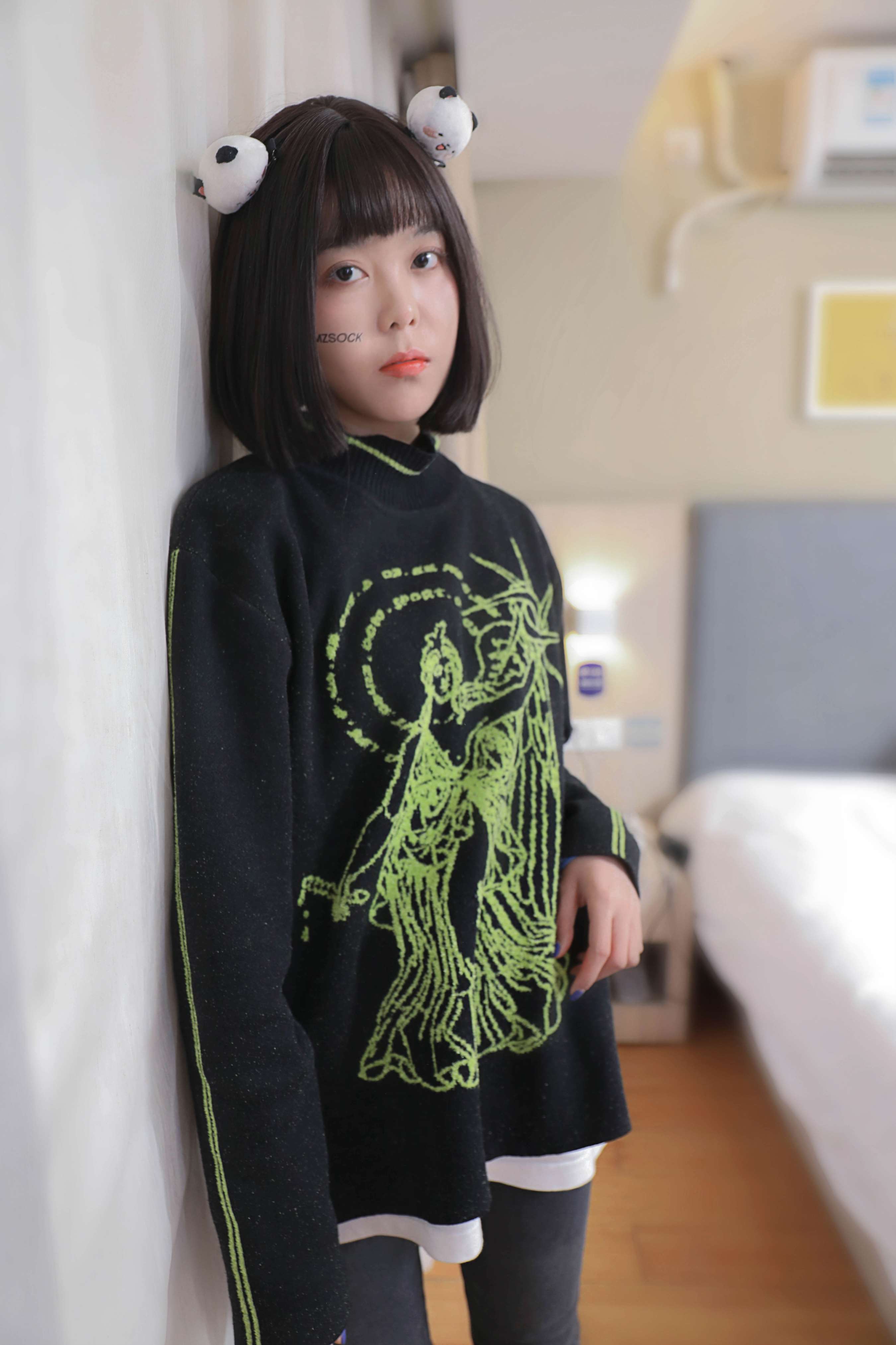 《安妮板鞋の白棉袜》作品图