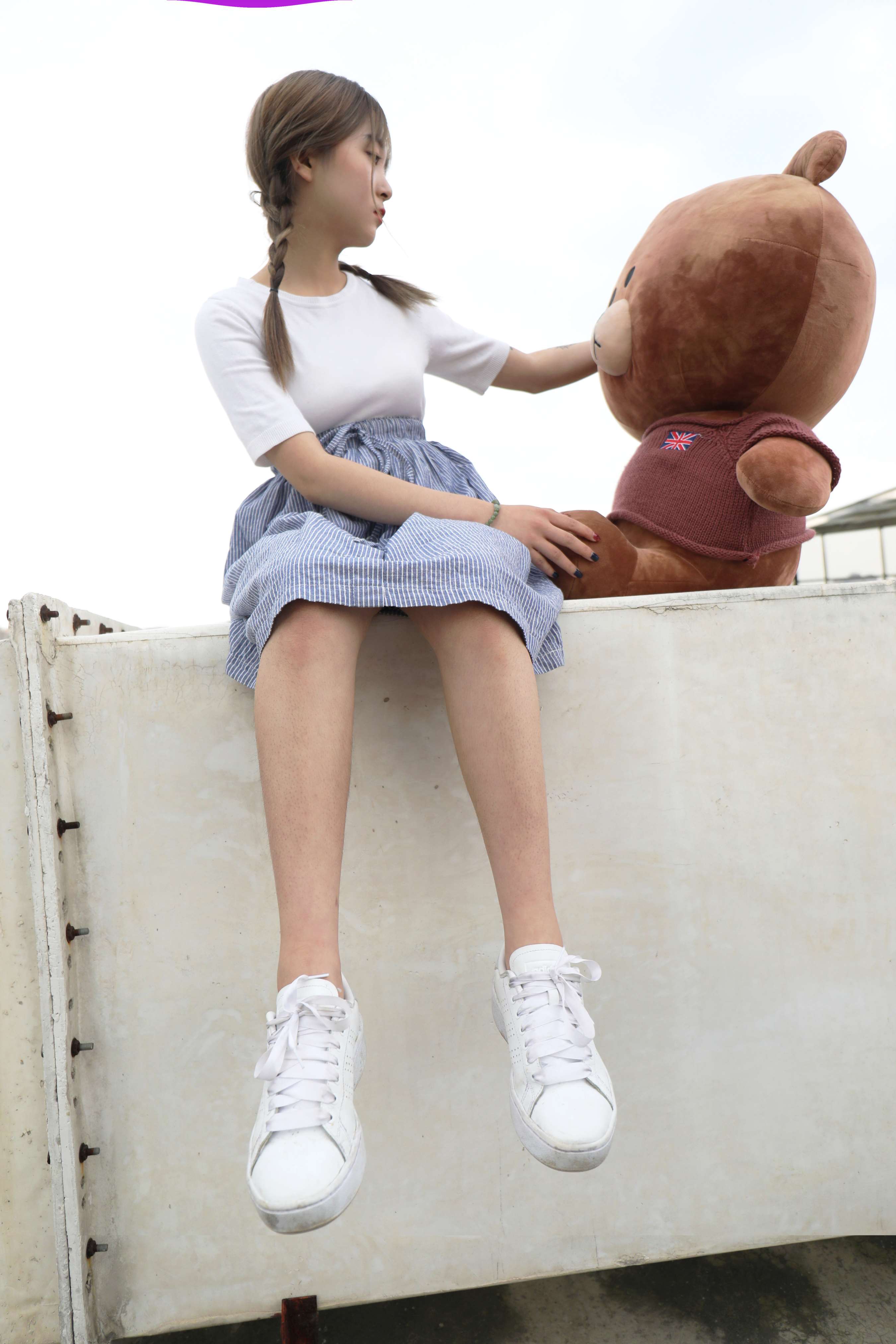 《梦琪天台展船袜脚丫》作品图