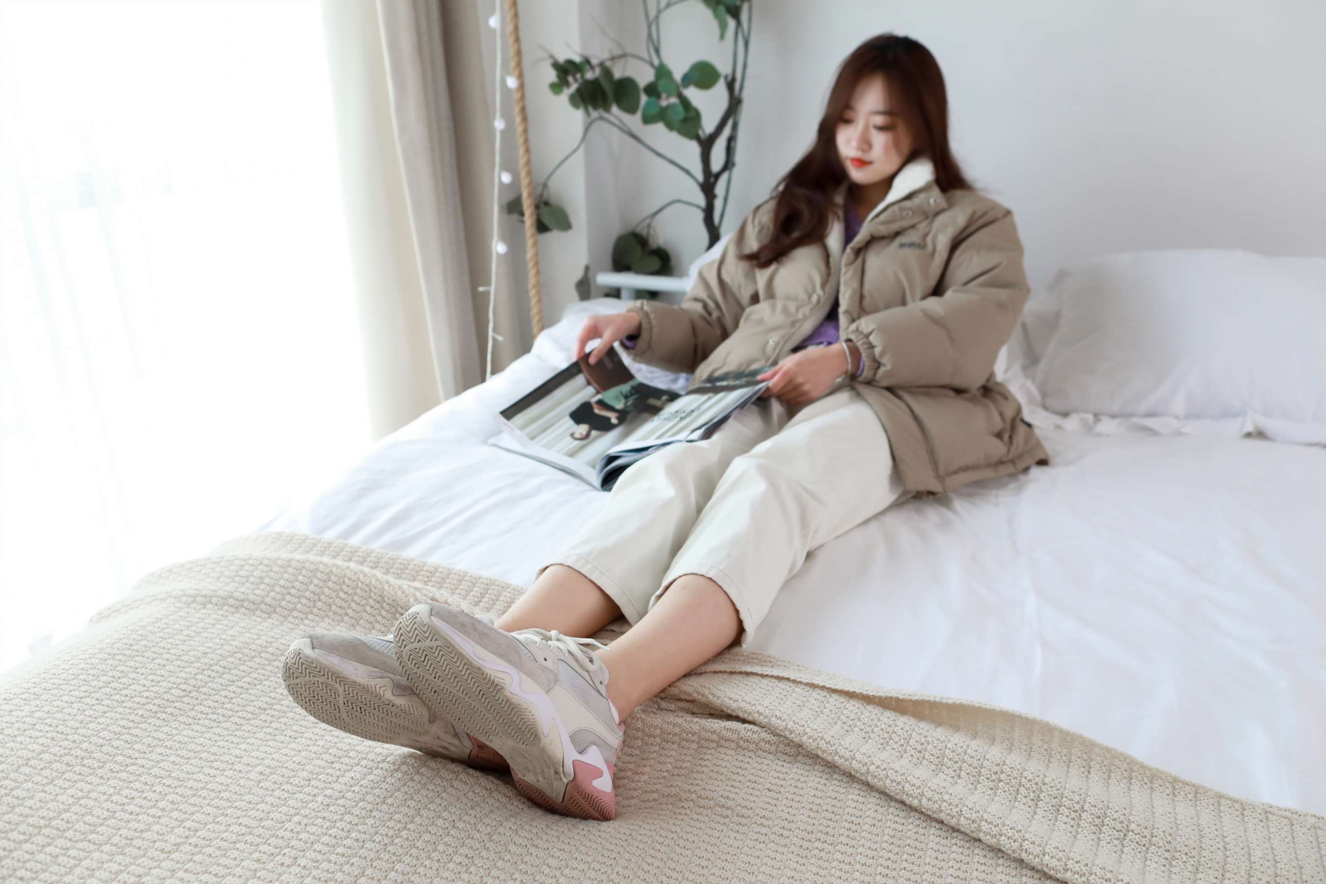 《雯雯运动鞋の棉袜脚丫》作品图