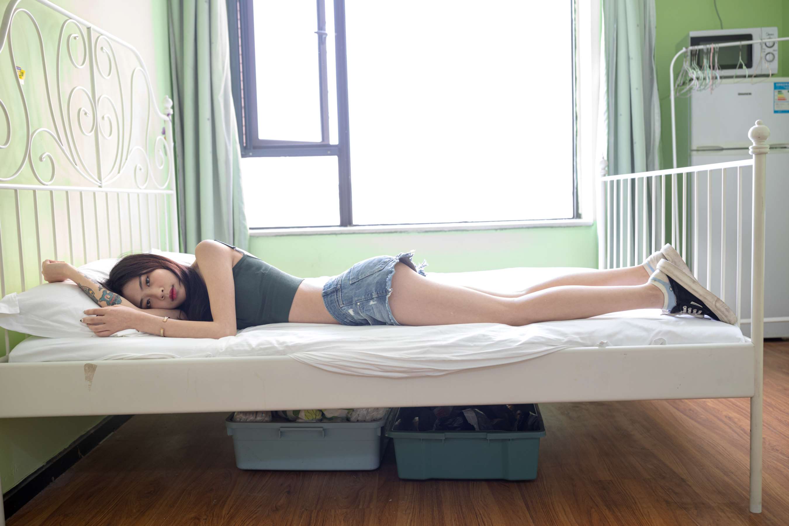 《安娜嫩足玩麦片》作品图