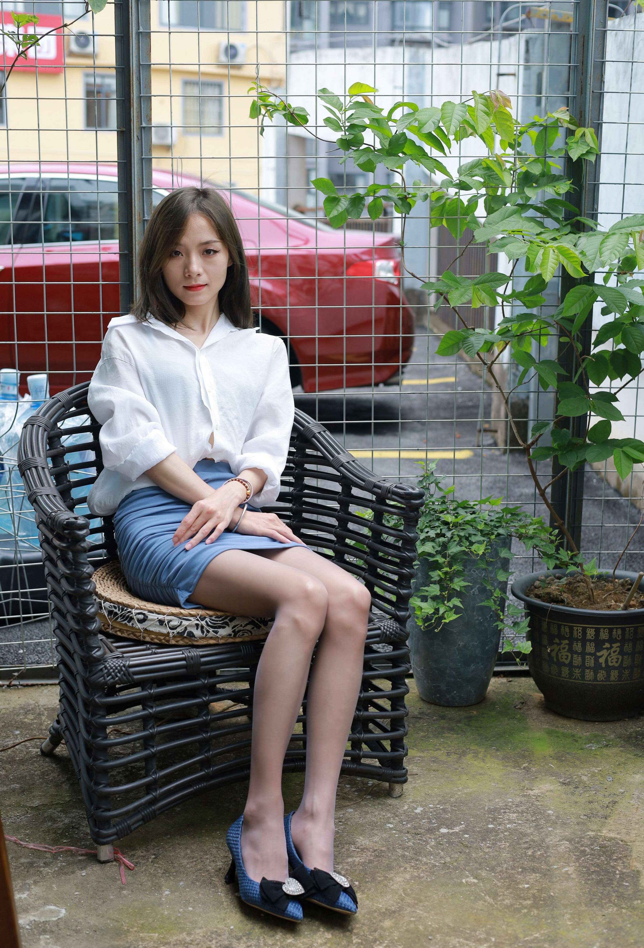 《小六《蓝鞋灰丝》》作品图