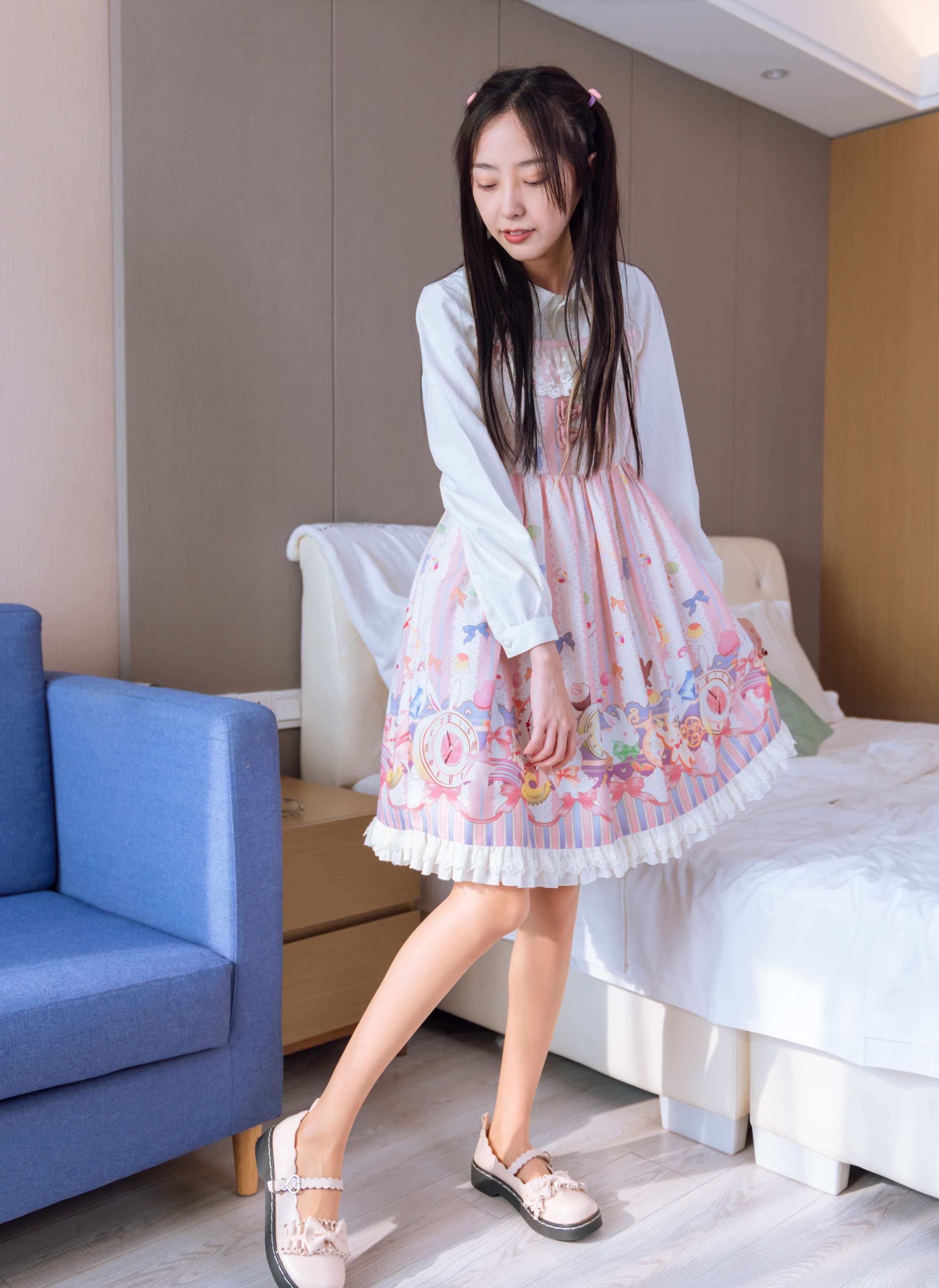 《稚予-Lolita裙、白皮鞋、肉丝 》作品图